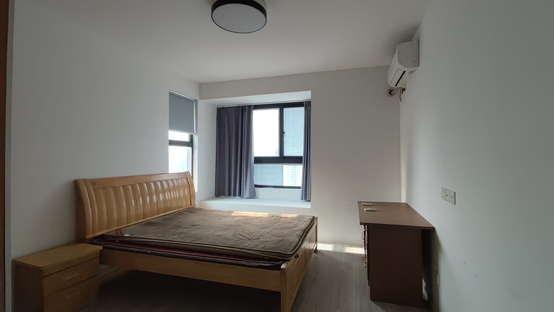 保利香槟国际 3室2厅2卫 130.00m²