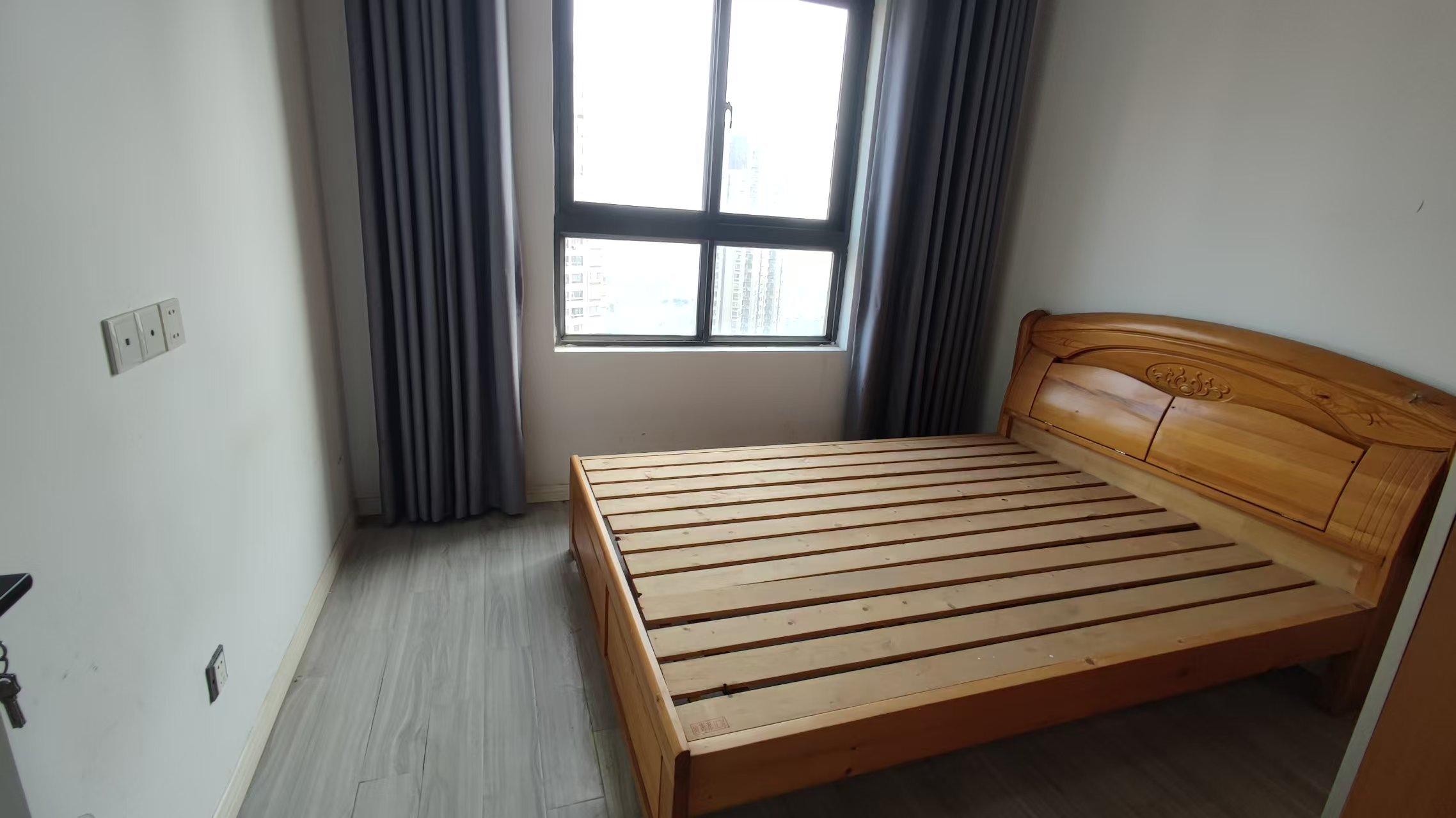 保利香槟国际 3室2厅2卫 130.00m²