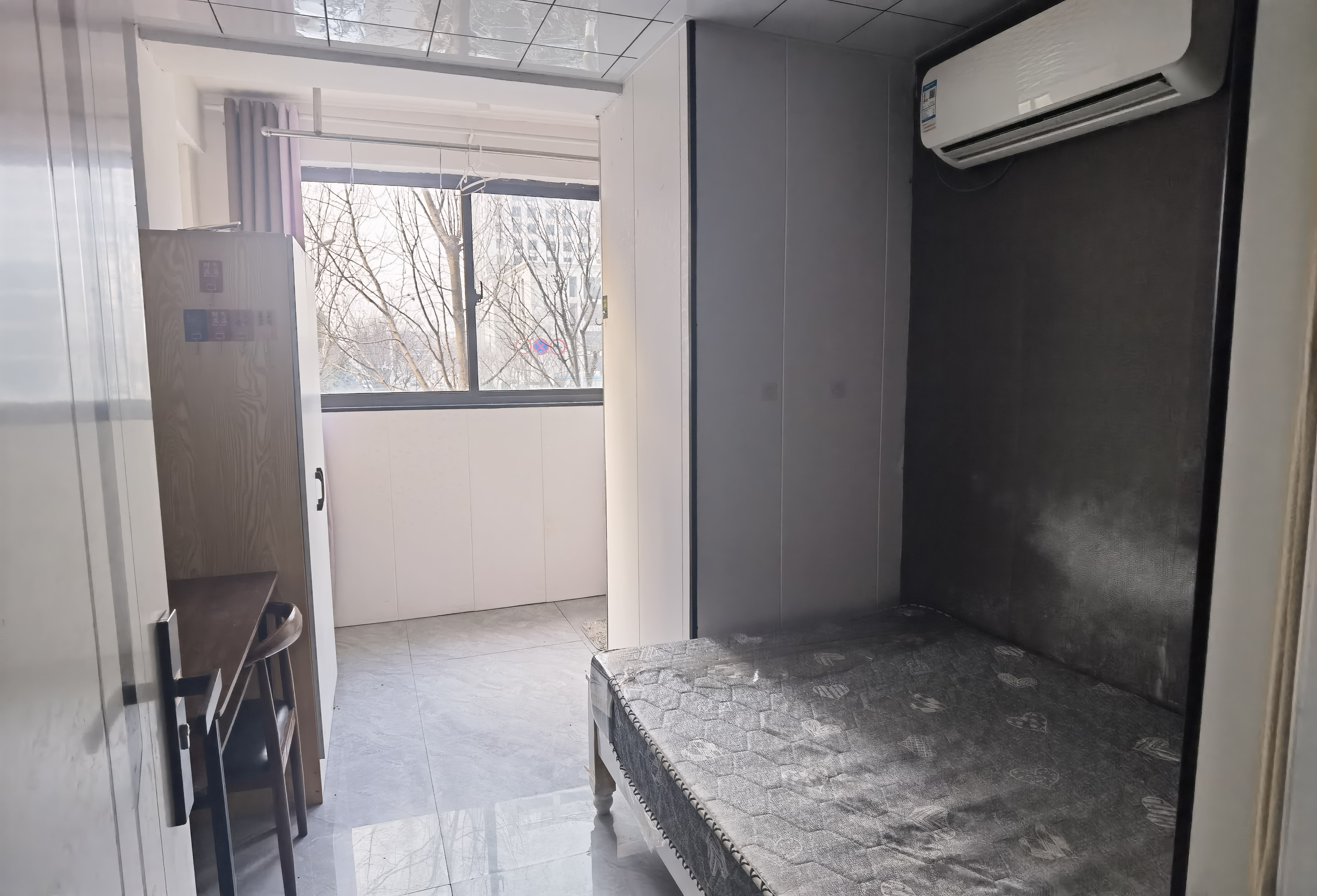 临江家园 3室2厅2卫 139m&sup2;