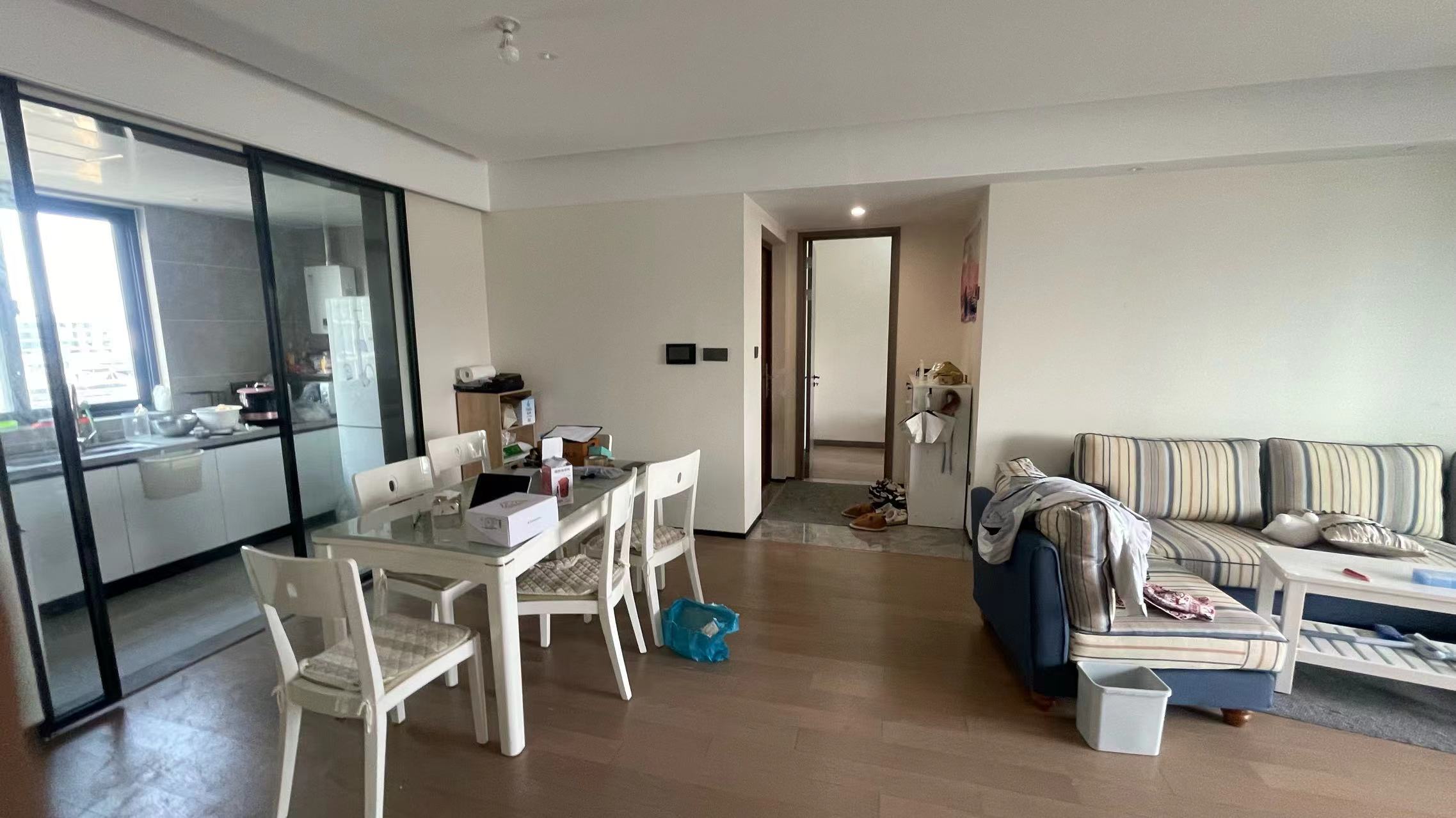 万科翡翠东第 3室2厅2卫 129.5m²