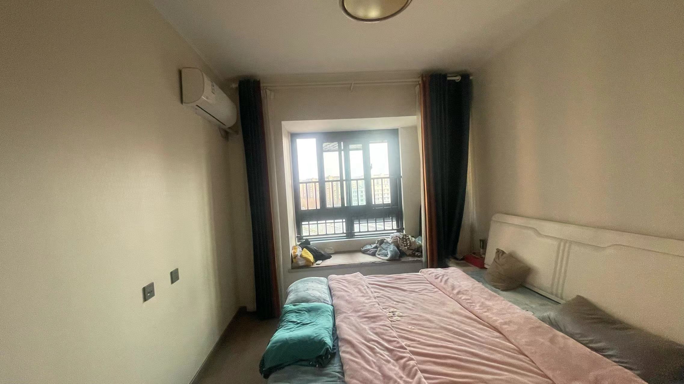 万科翡翠东第 3室2厅2卫 129.5m²