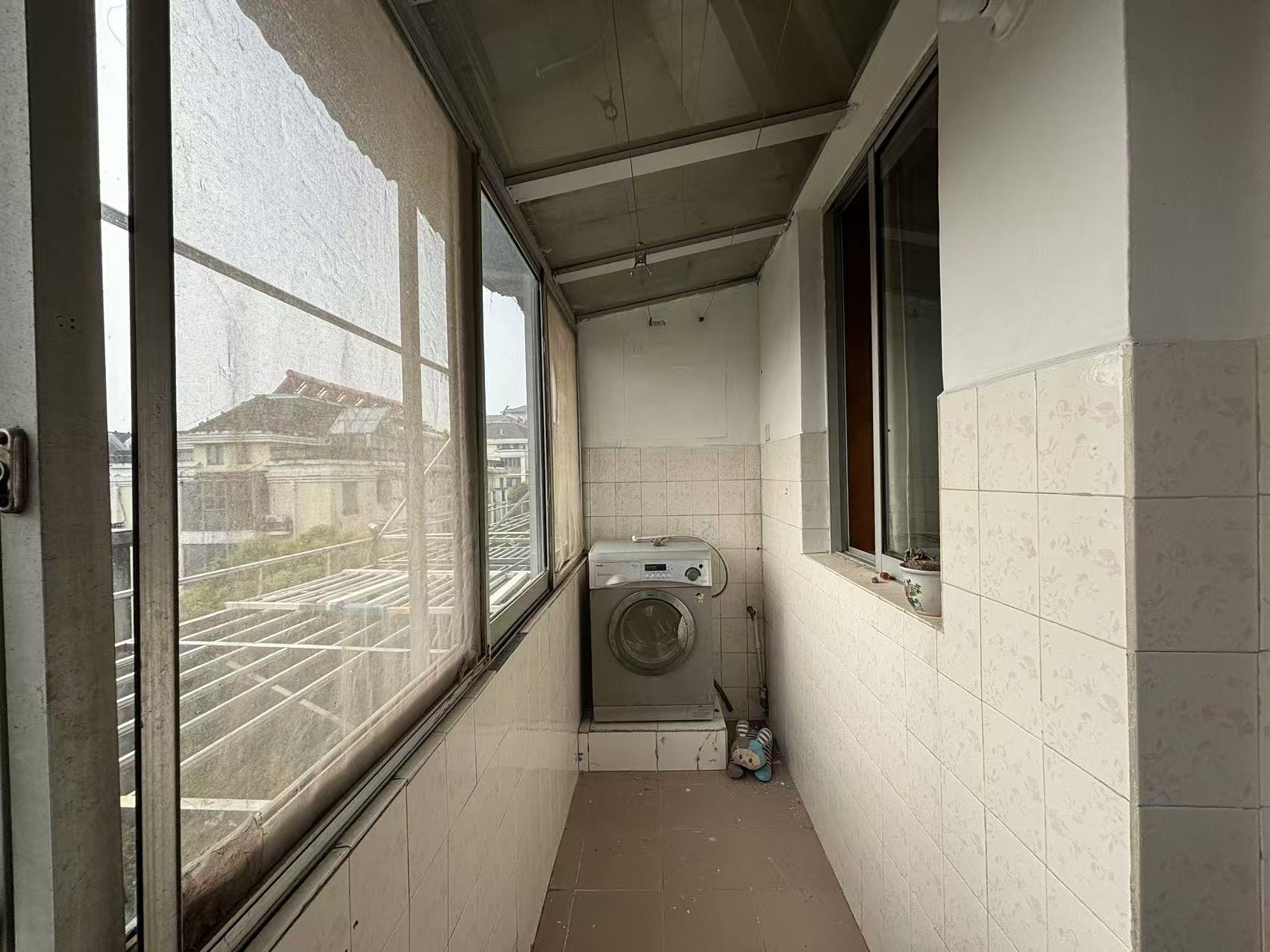 新建路新村(新建花苑) 3室1厅1卫 67.16m&sup2;