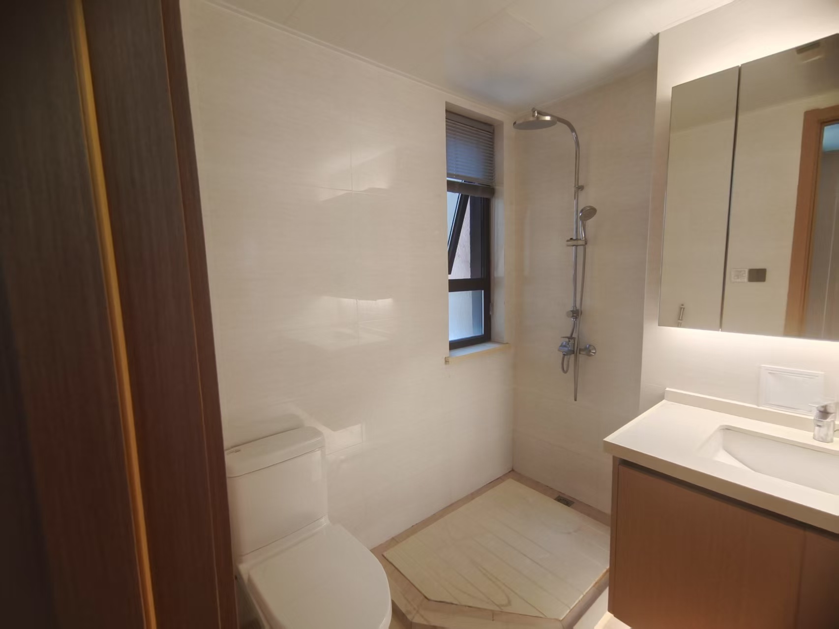 春风南岸东园 4室2厅2卫 141.56m&sup2;