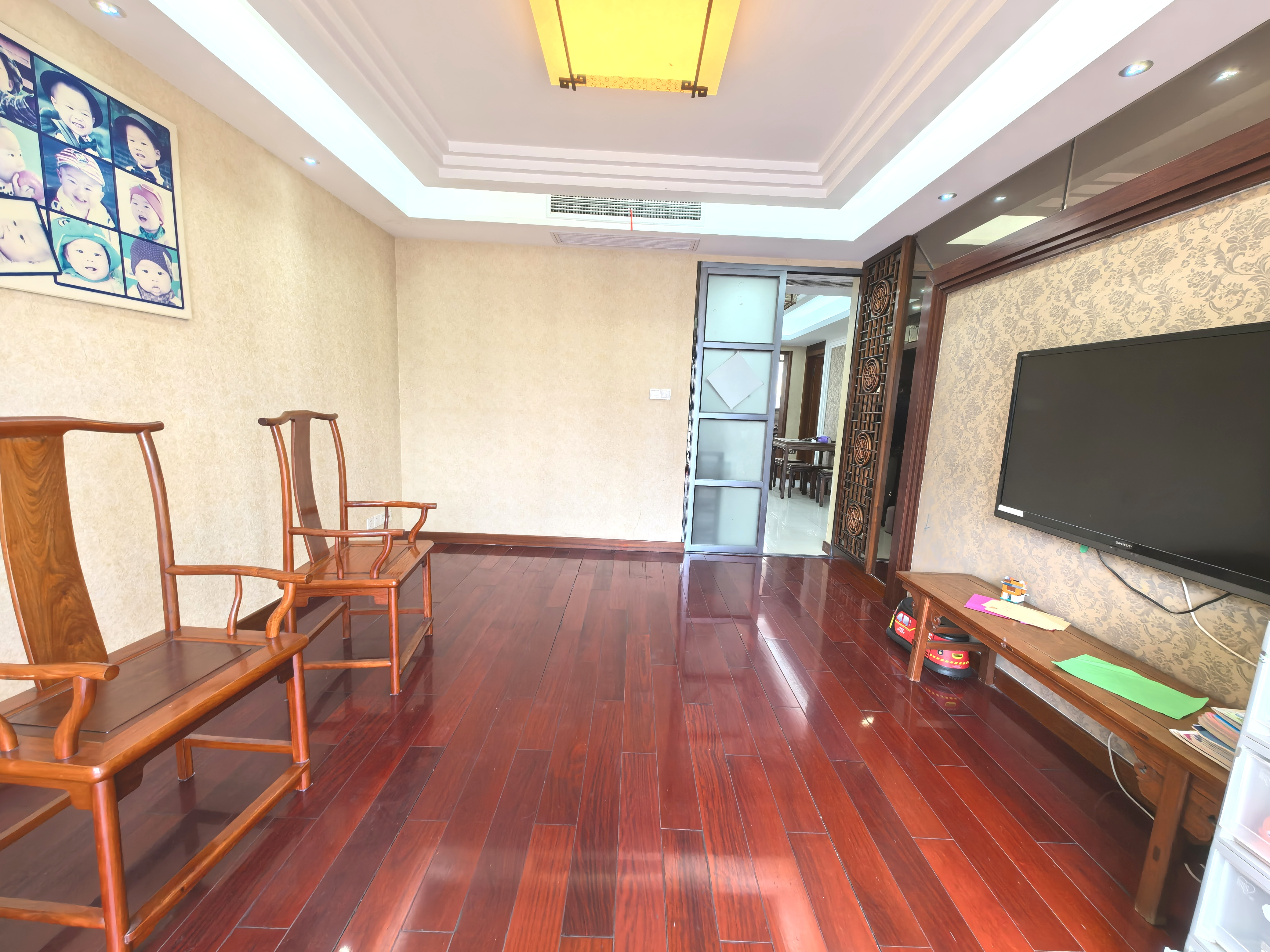 中港城 2室2厅1卫 87.21m²