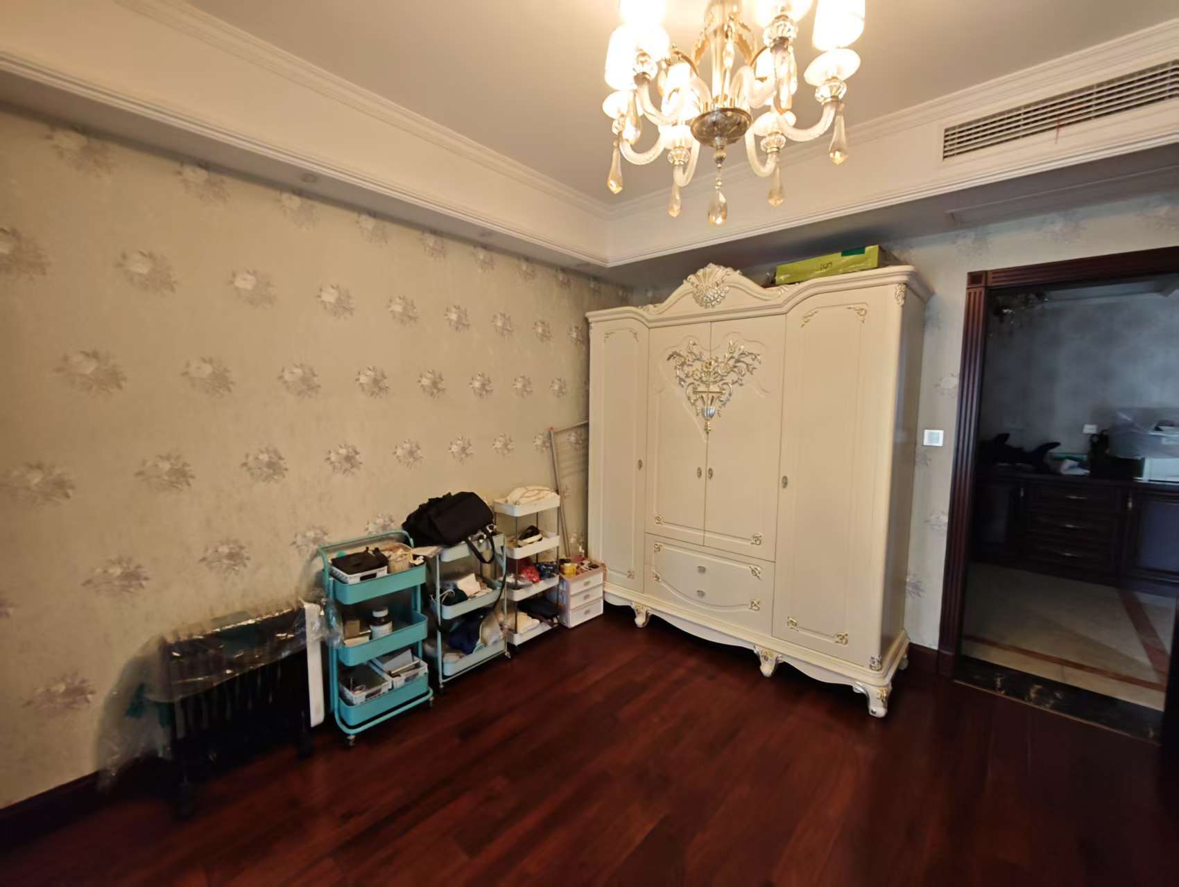 星光耀广场 4室2厅3卫 212m&sup2;