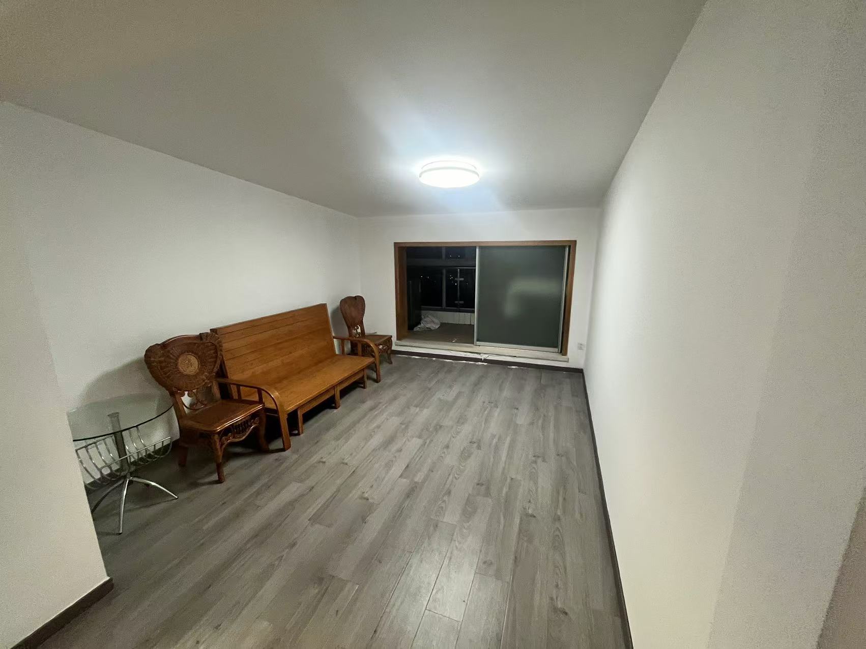 紫阳新城 4室2厅2卫 153m&sup2;