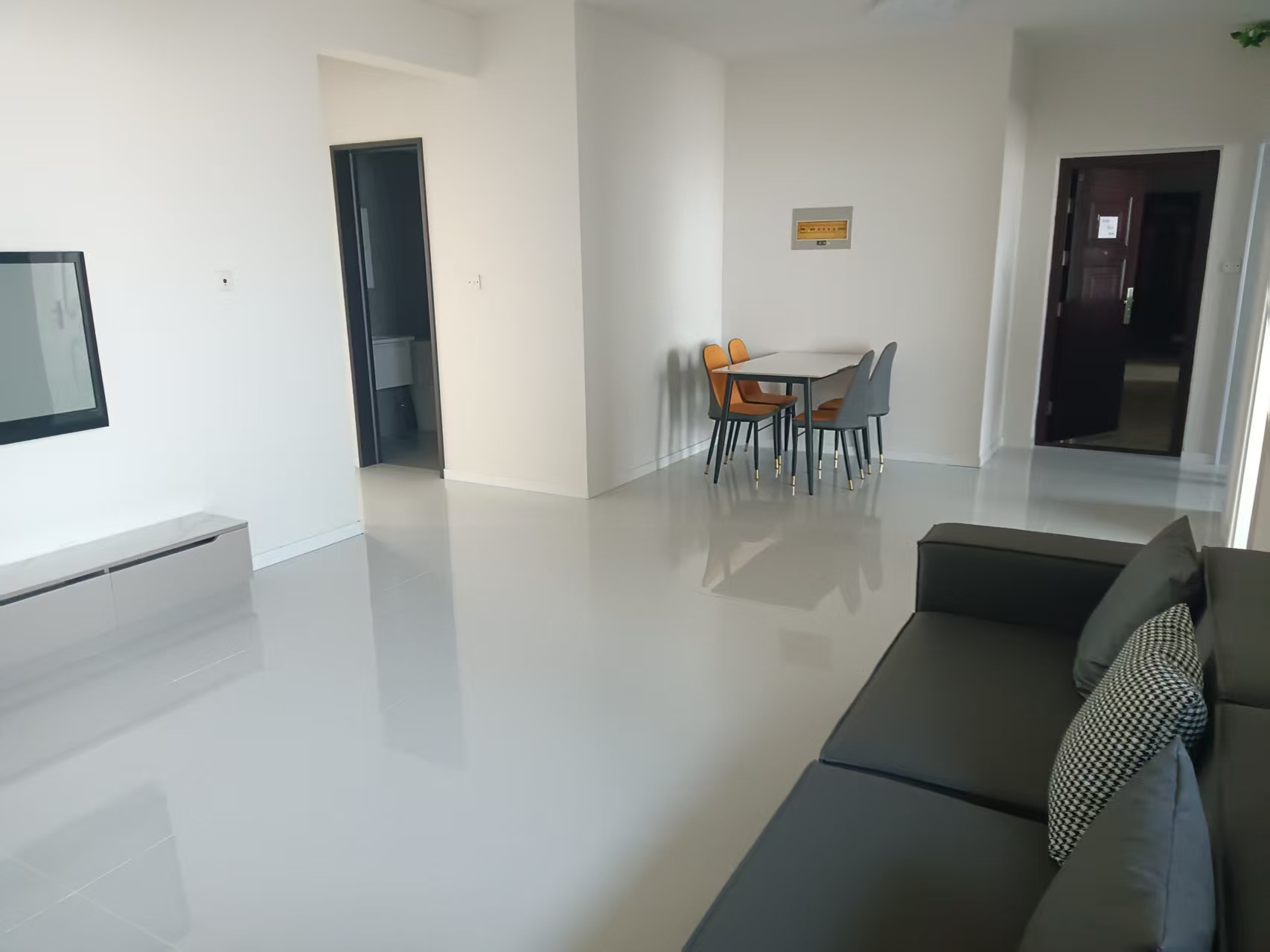 富都豪园 3室2厅1卫 120m&sup2;