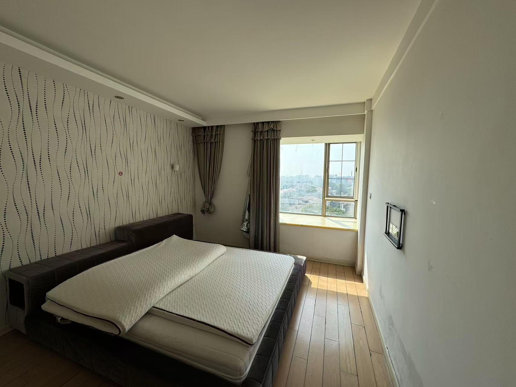 优山美地花园南区 4室2厅2卫 145.24m&sup2;