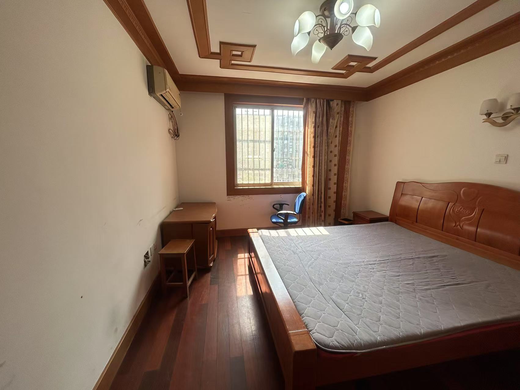 濠西园 3室2厅1卫 121.52m&sup2;