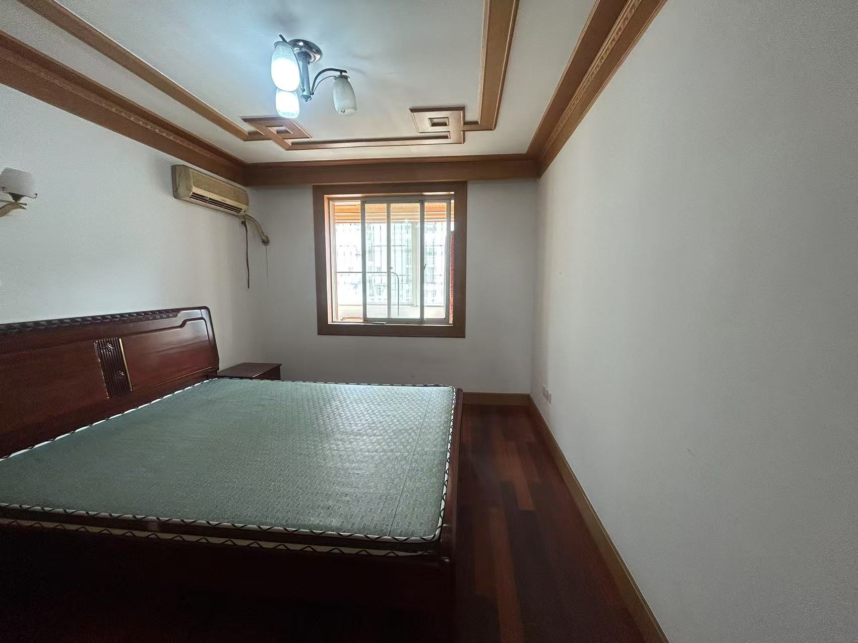 濠西园 3室2厅1卫 121.52m&sup2;