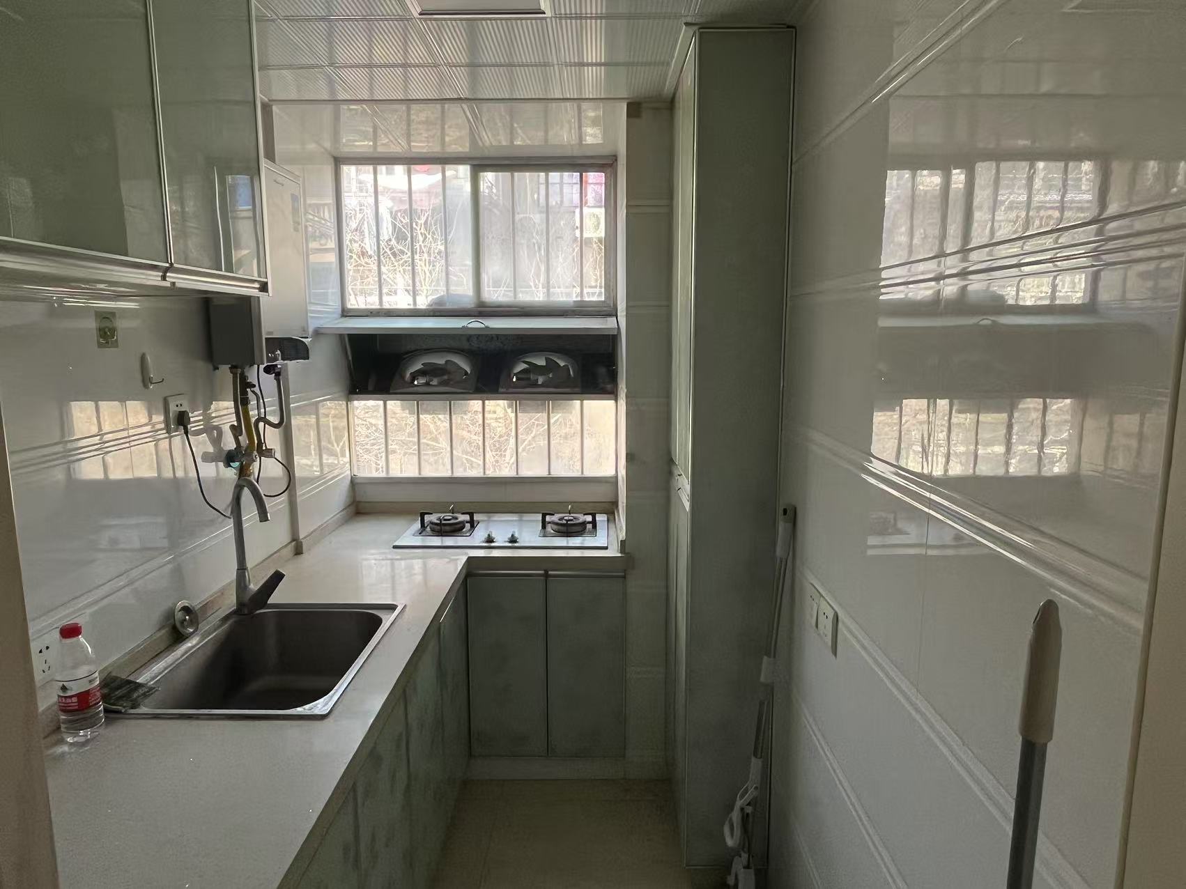 新建路新村(新建花苑) 2室1厅1卫 60m&sup2;