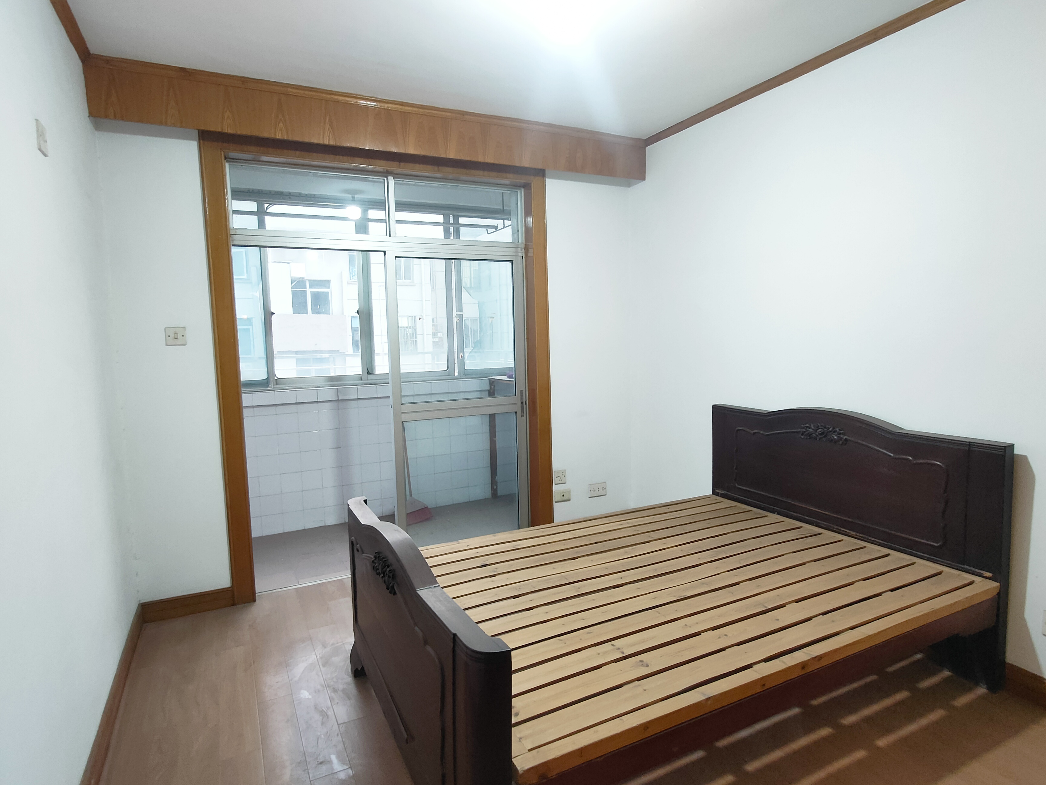 中南苑 2室1厅1卫 65m&sup2;
