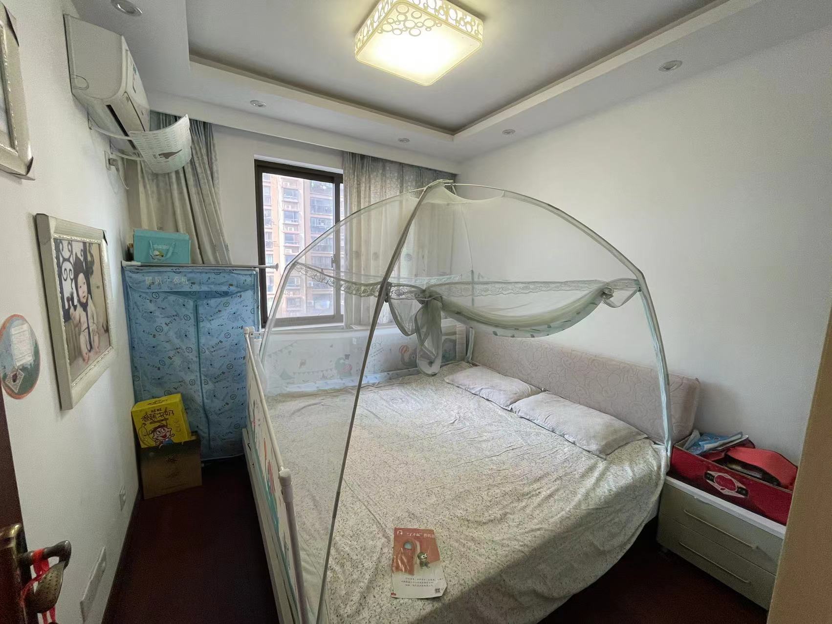 华强城一期 3室2厅1卫 101m&sup2;