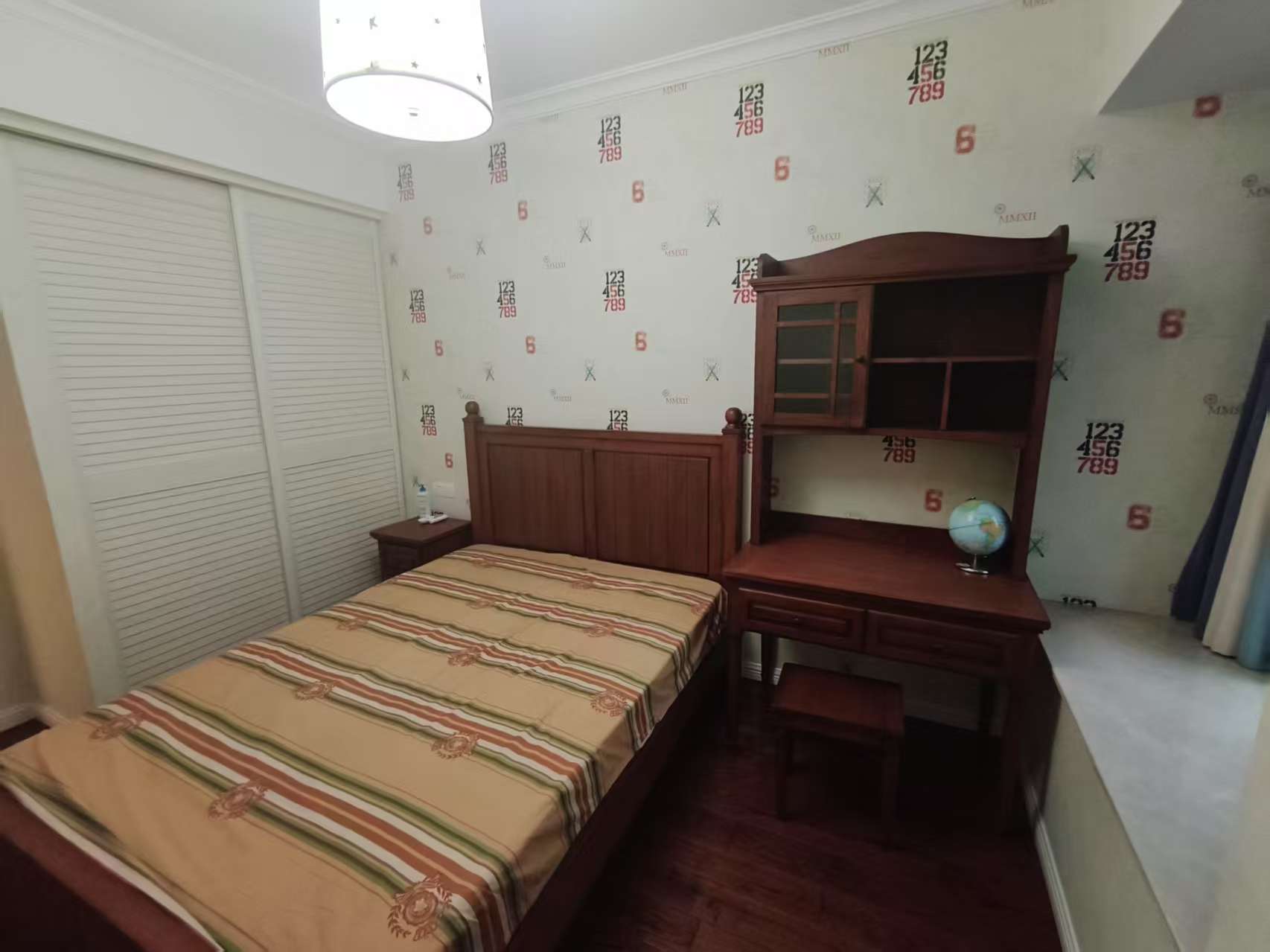 新城小区 3室2厅2卫 147.99m&sup2;