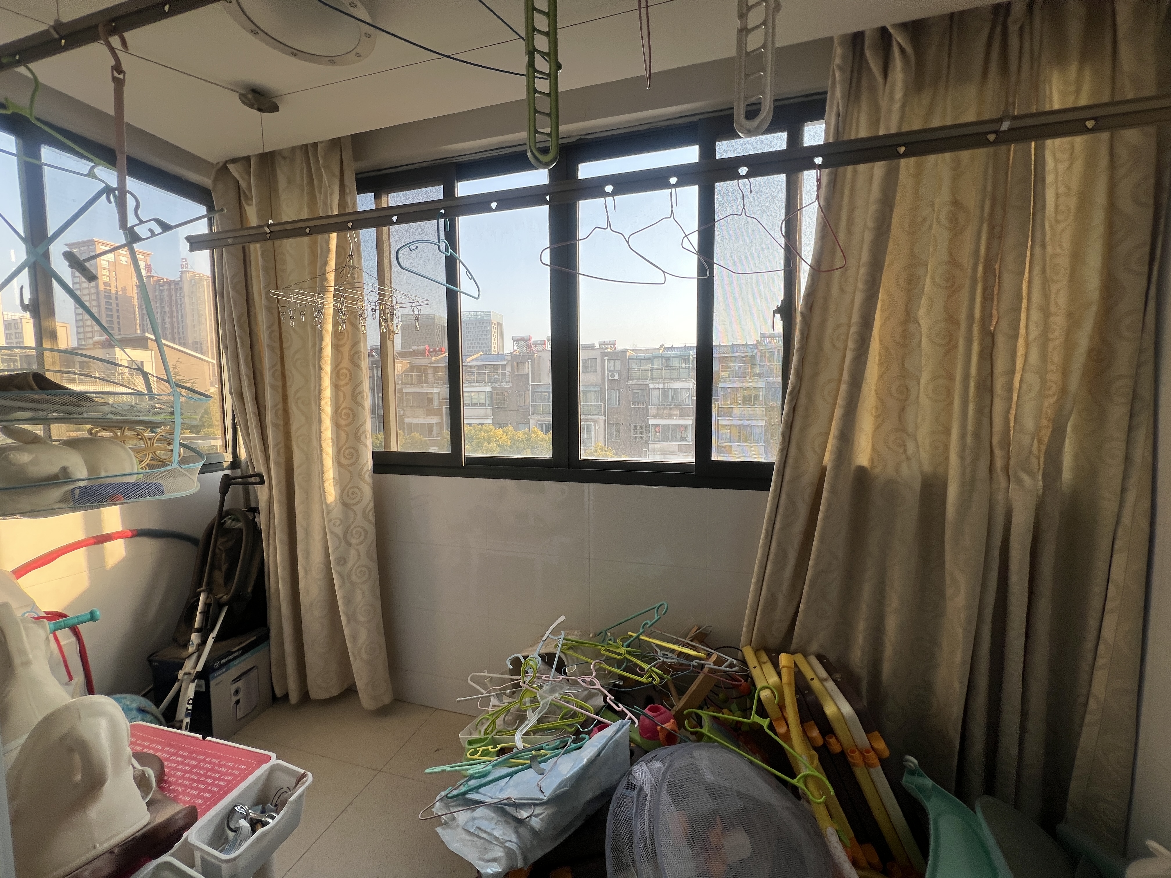 金桥人家 4室2厅2卫 142.77m&sup2;