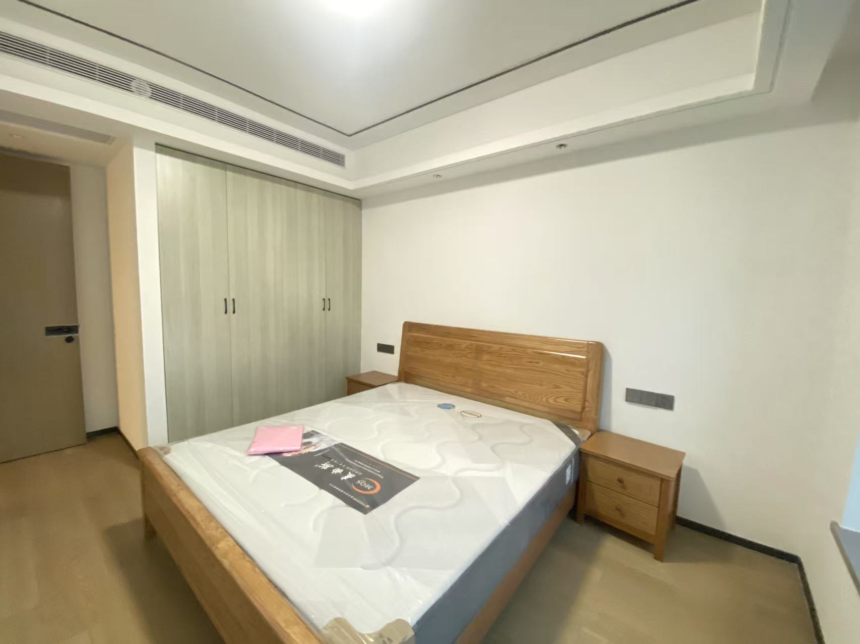 滨江道静园 3室2厅1卫 99m&sup2;