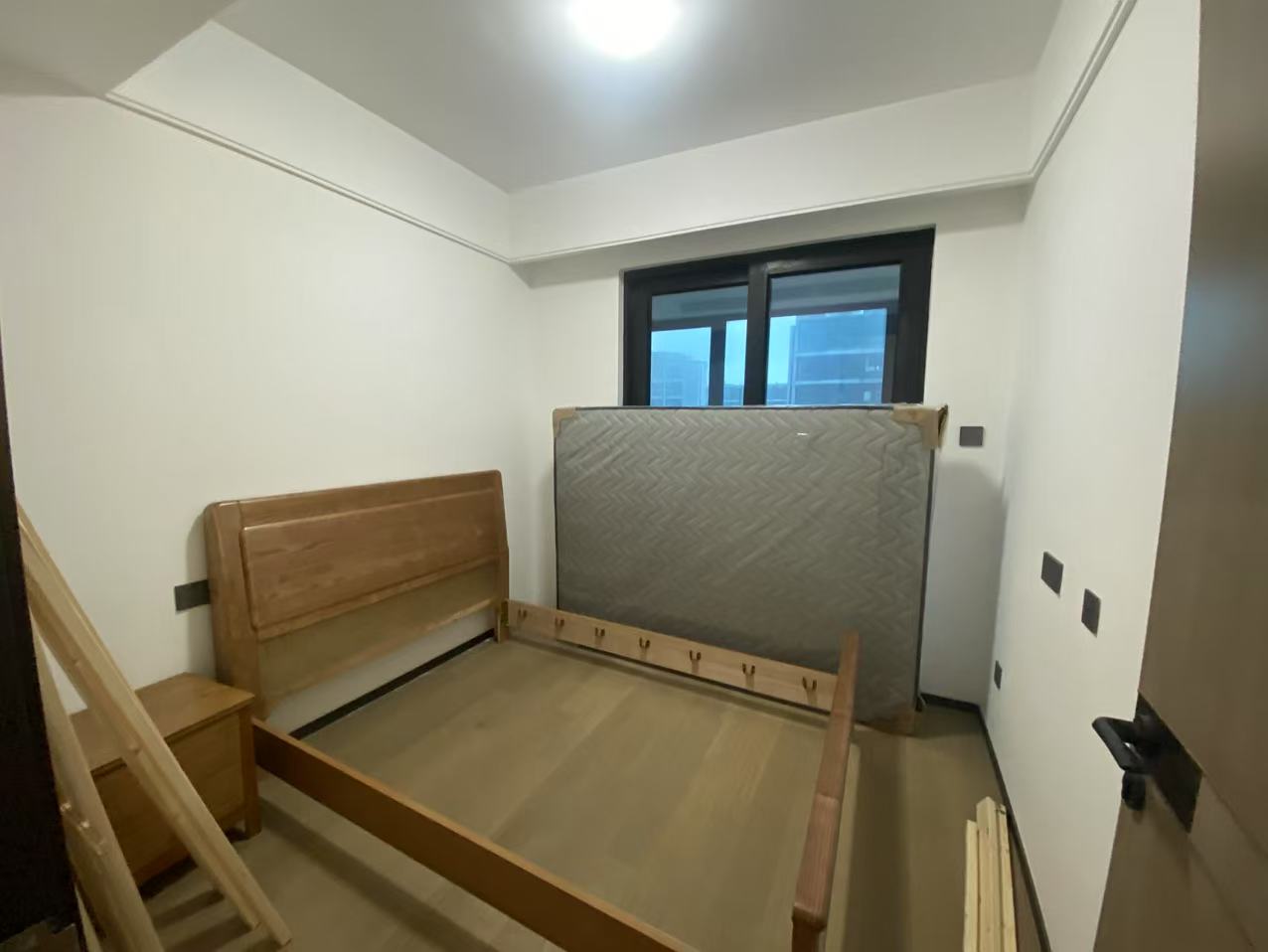 滨江道静园 3室2厅1卫 99m&sup2;