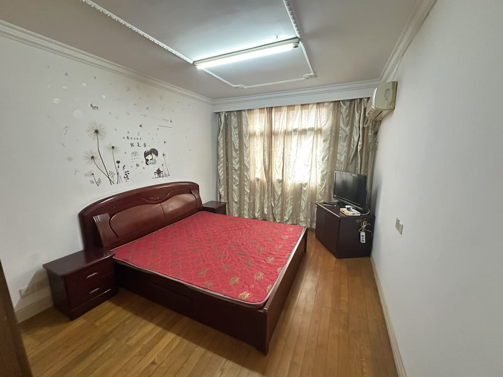 易家桥新村 2室2厅2卫 70m&sup2;