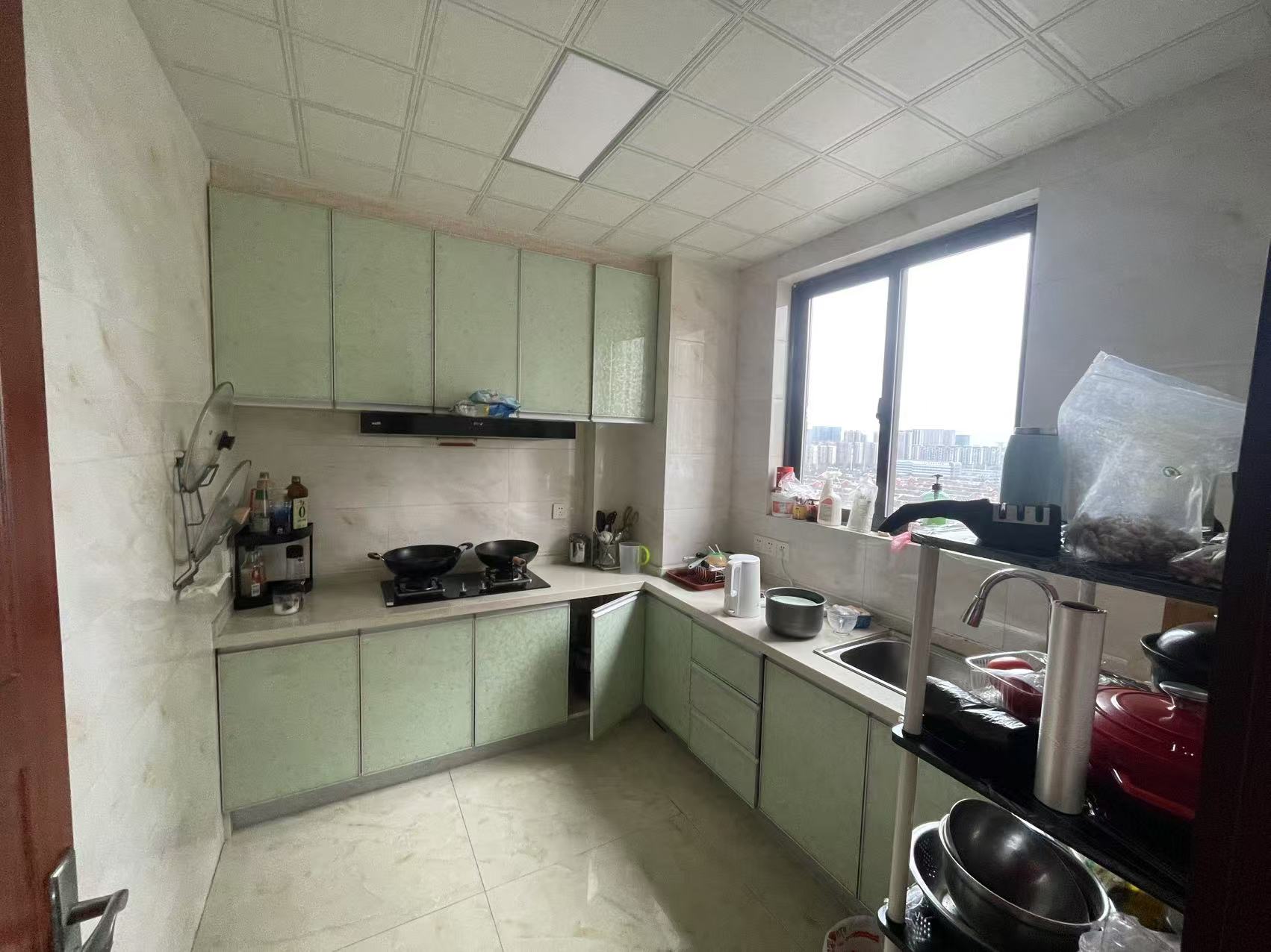 银洲&middot;皇家花园 2室2厅1卫 111.29m&sup2;