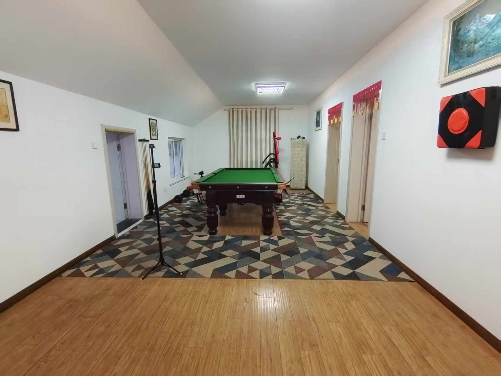金辉花园 6室2厅2卫 224.84m²