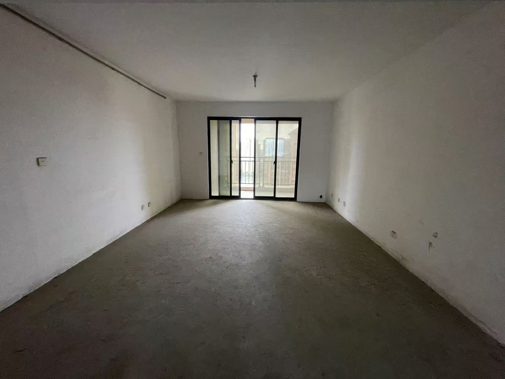 华强城 4室2厅2卫 159.6m&sup2;