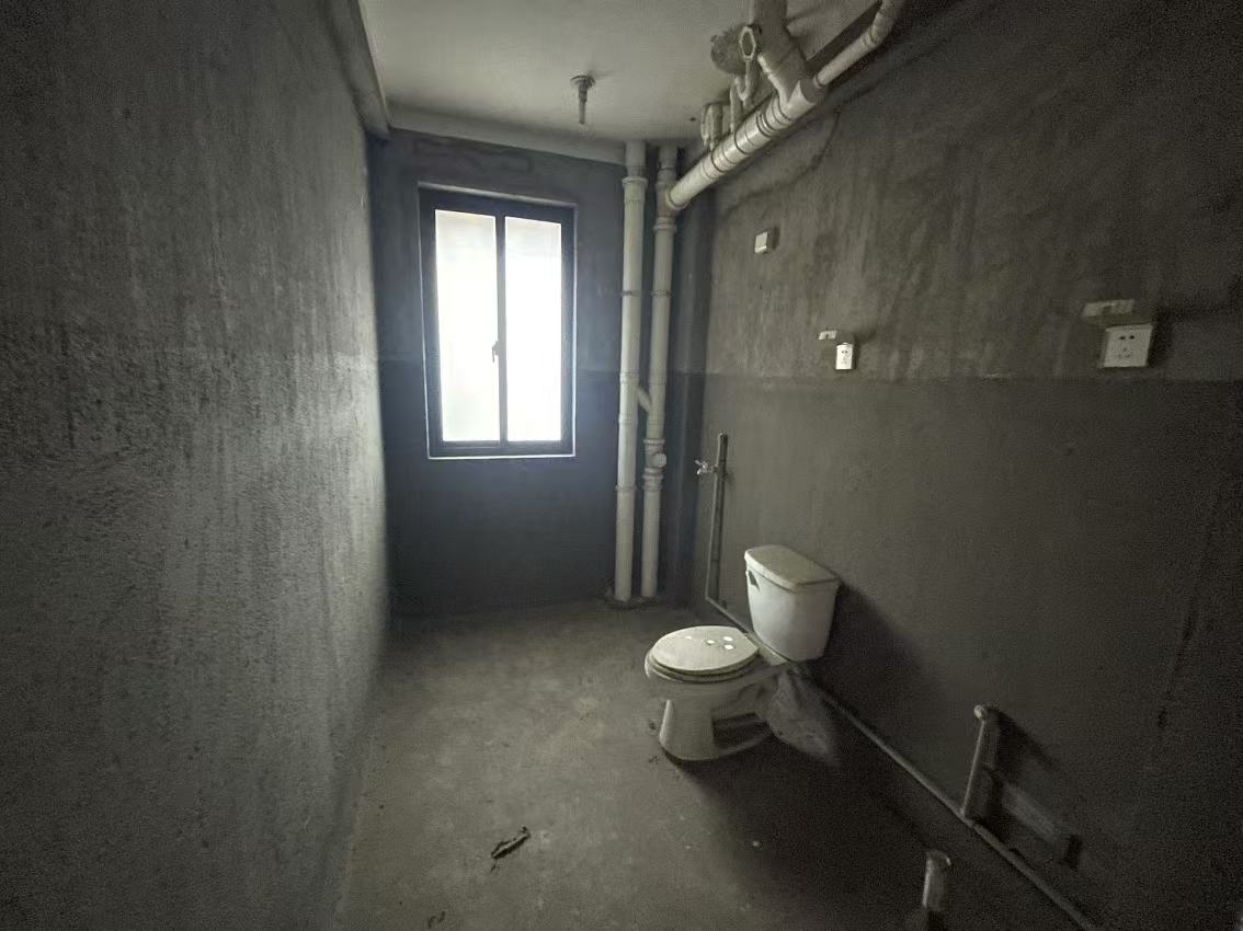 华强城 4室2厅2卫 159.6m&sup2;
