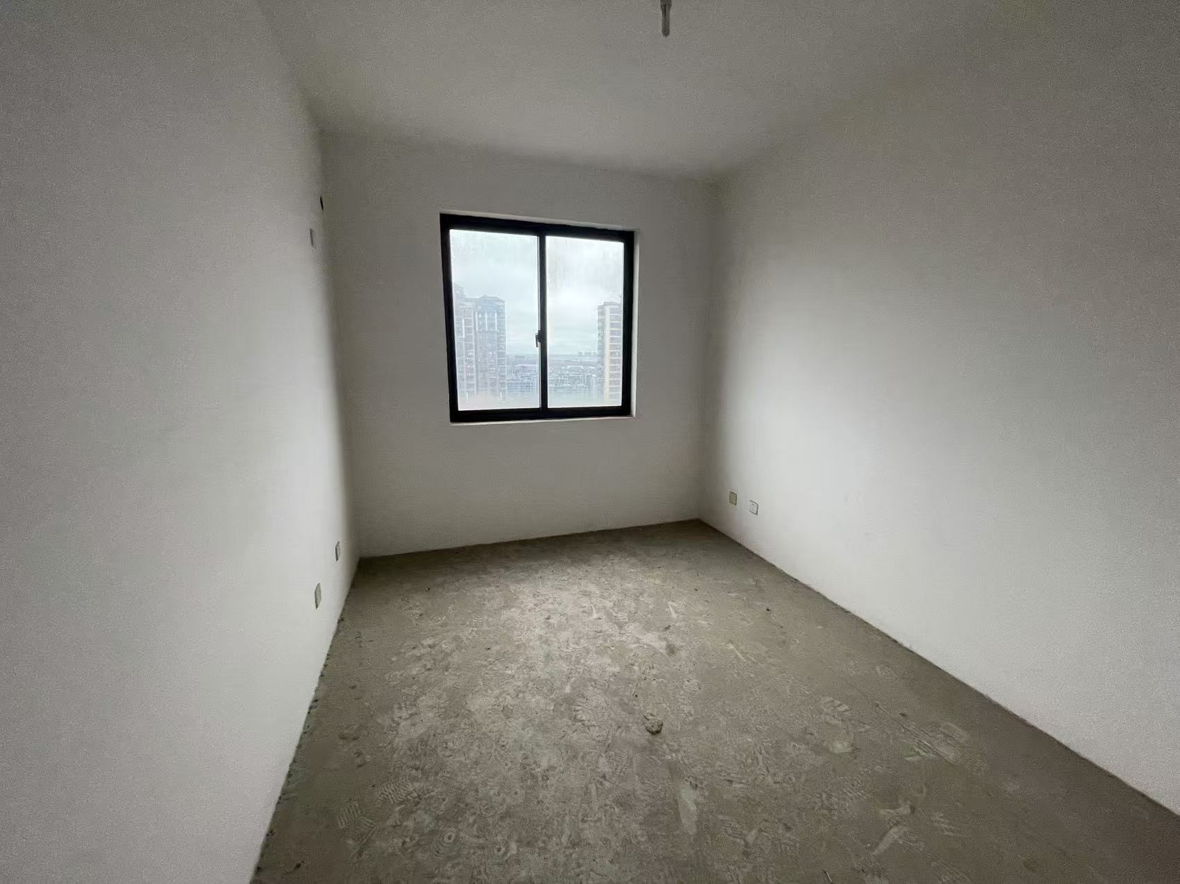 华强城 4室2厅2卫 159.6m&sup2;