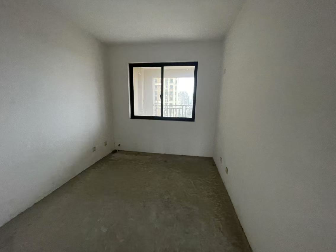 华强城 4室2厅2卫 159.6m&sup2;