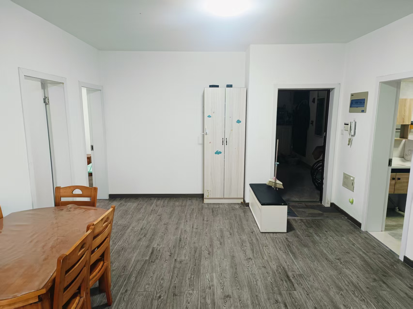 永怡东苑 3室2厅1卫 129m²