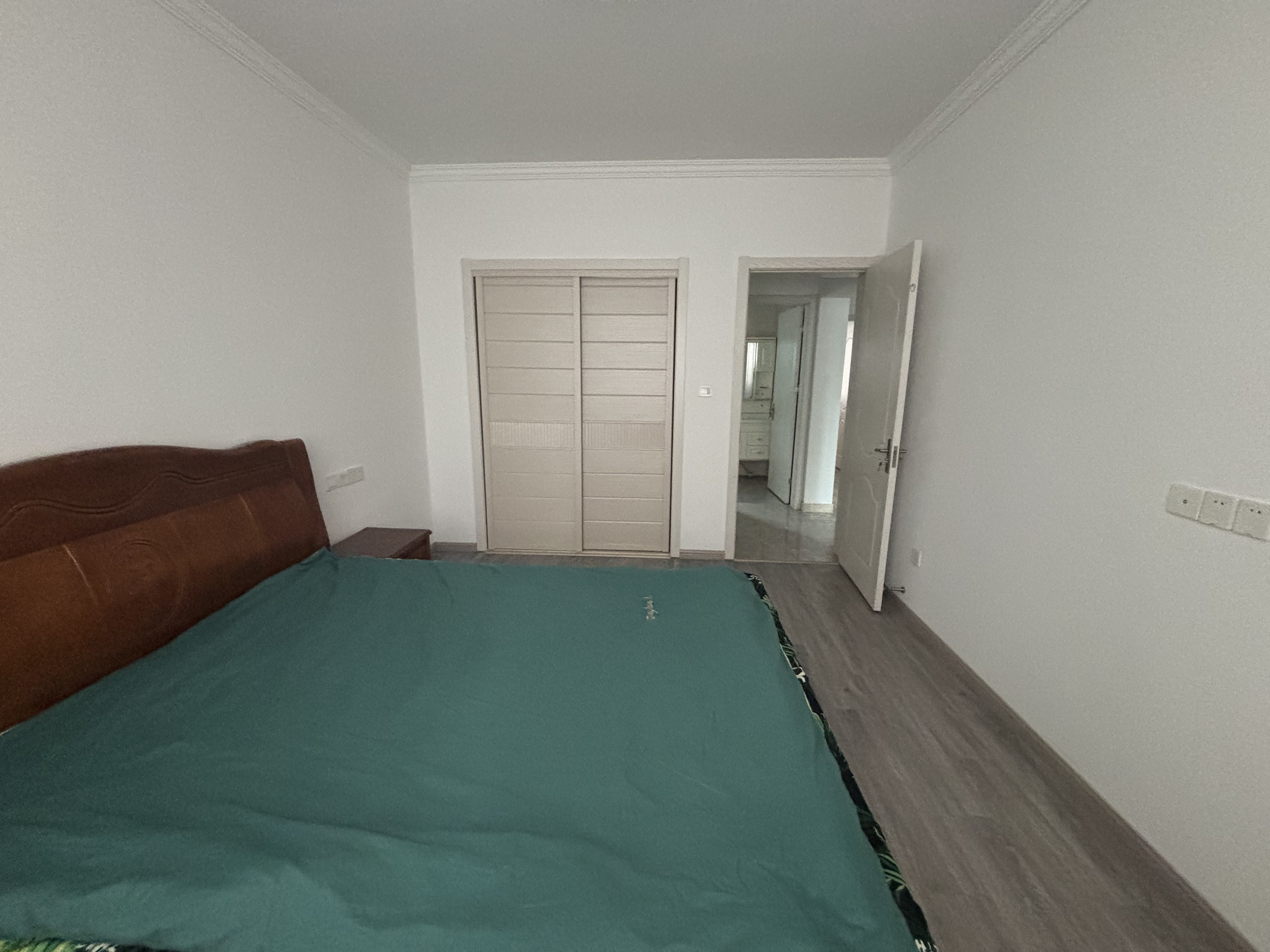 盆架桥花苑 3室2厅1卫 130.00m&sup2;