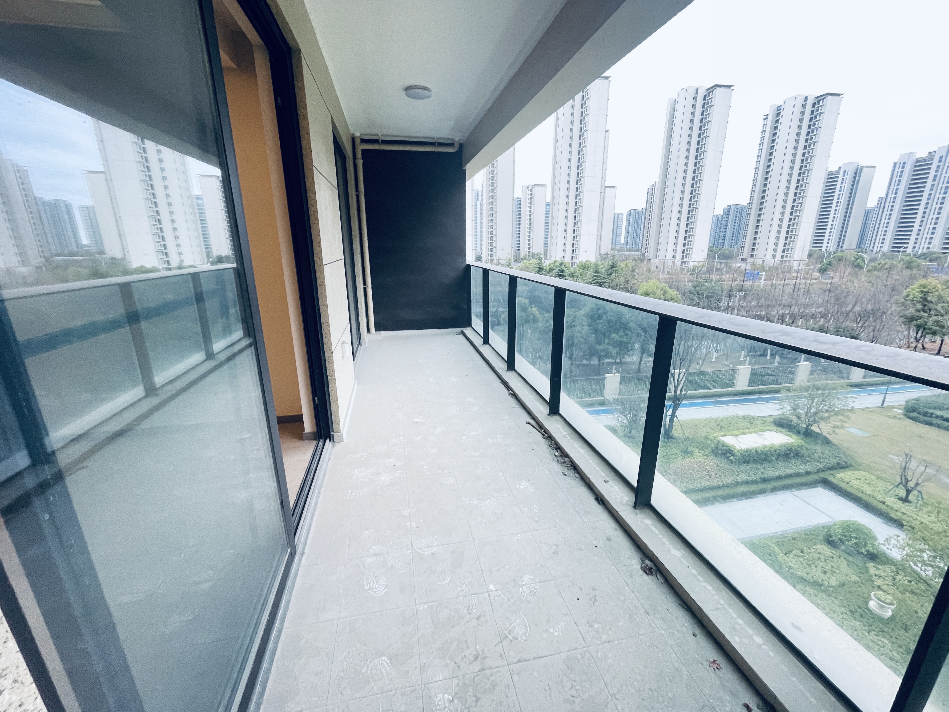 绿城&middot;诚园 3室2厅2卫 128.64m&sup2;
