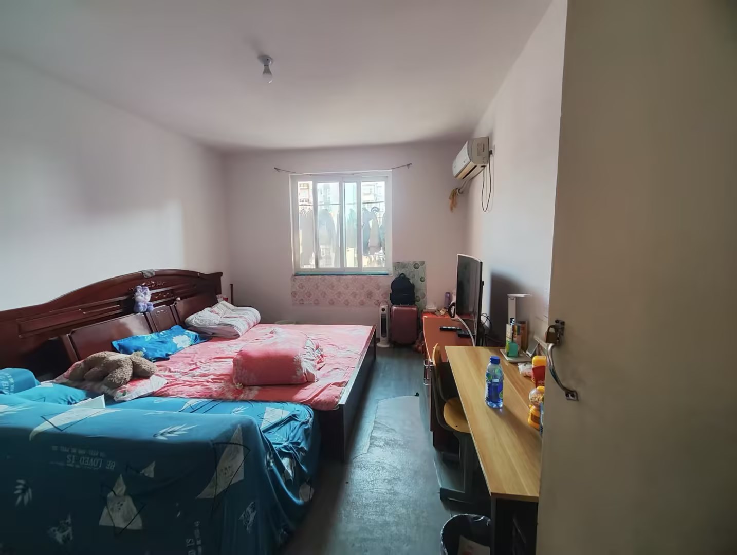 景和花苑 3室2厅2卫 137.77m²