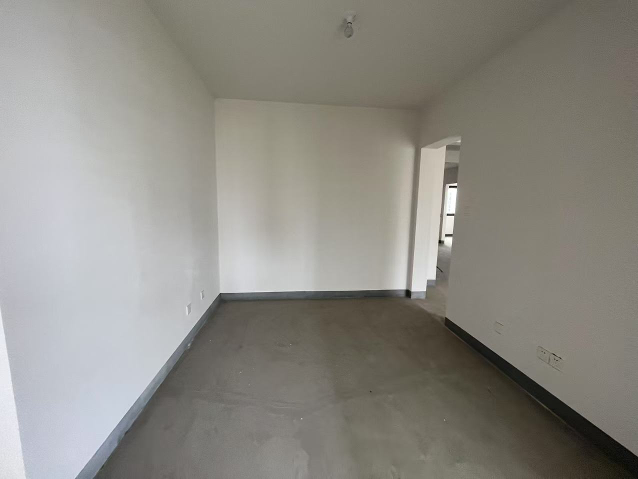 招商新城雍景湾 4室2厅2卫 127m²
