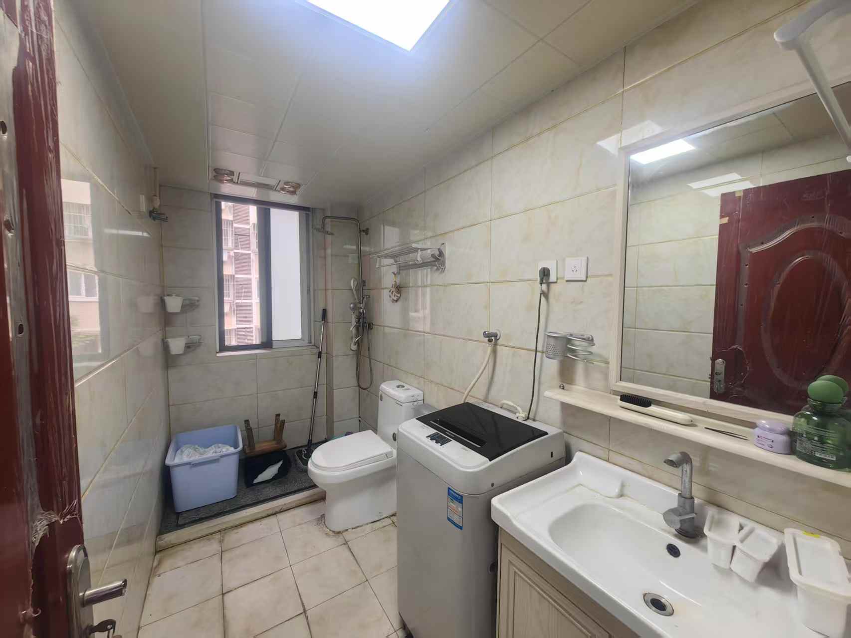 景河苑 1室1厅1卫 59m&sup2;