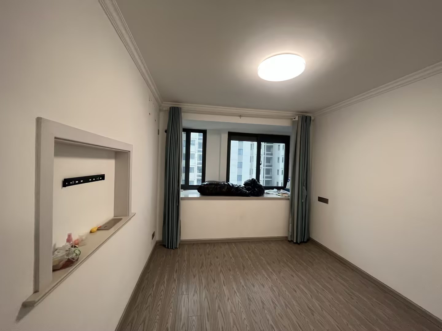 陆洪小镇街区 2室1厅1卫 96.00m&sup2;