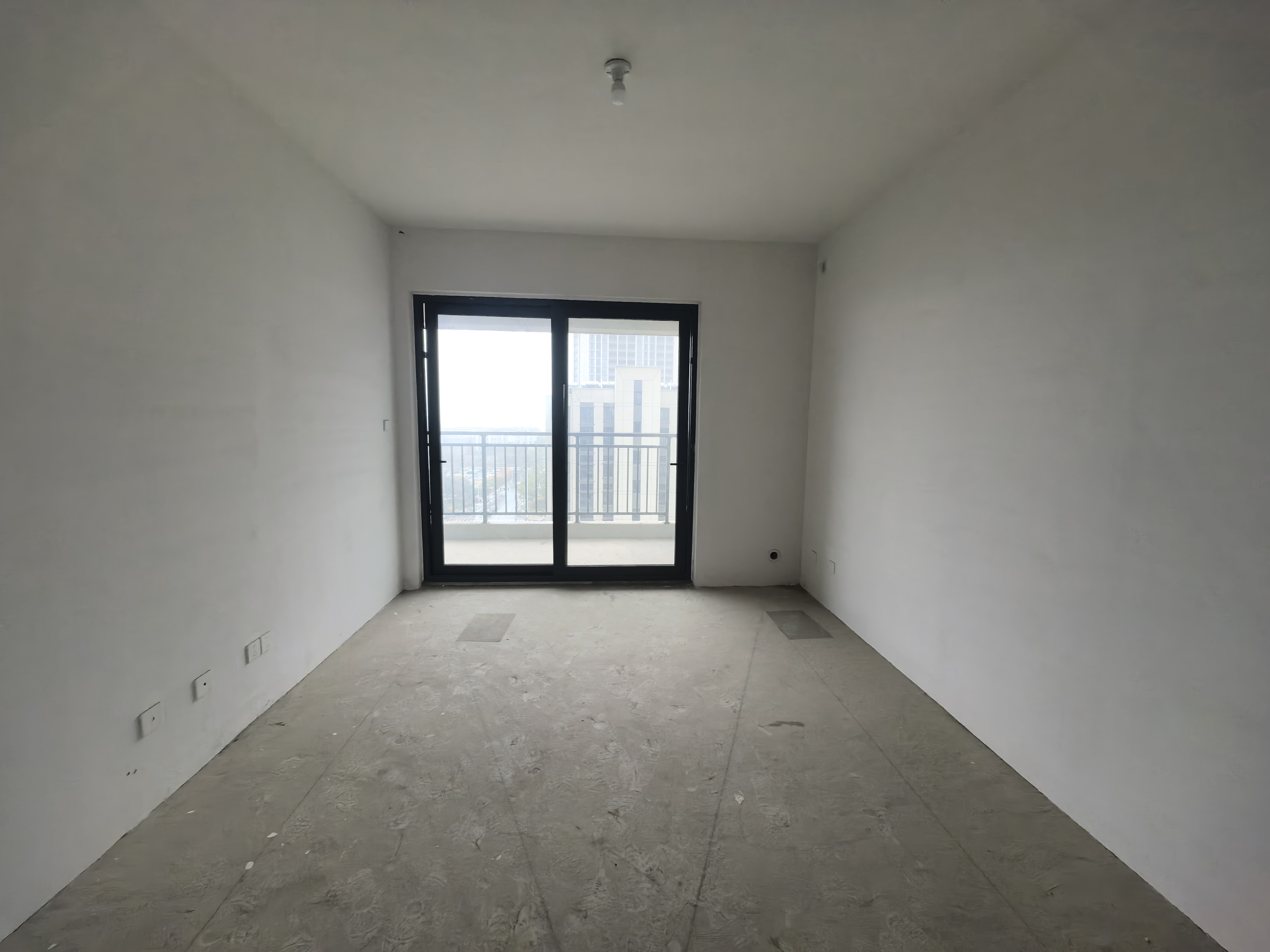 东时区 3室2厅2卫 96m²