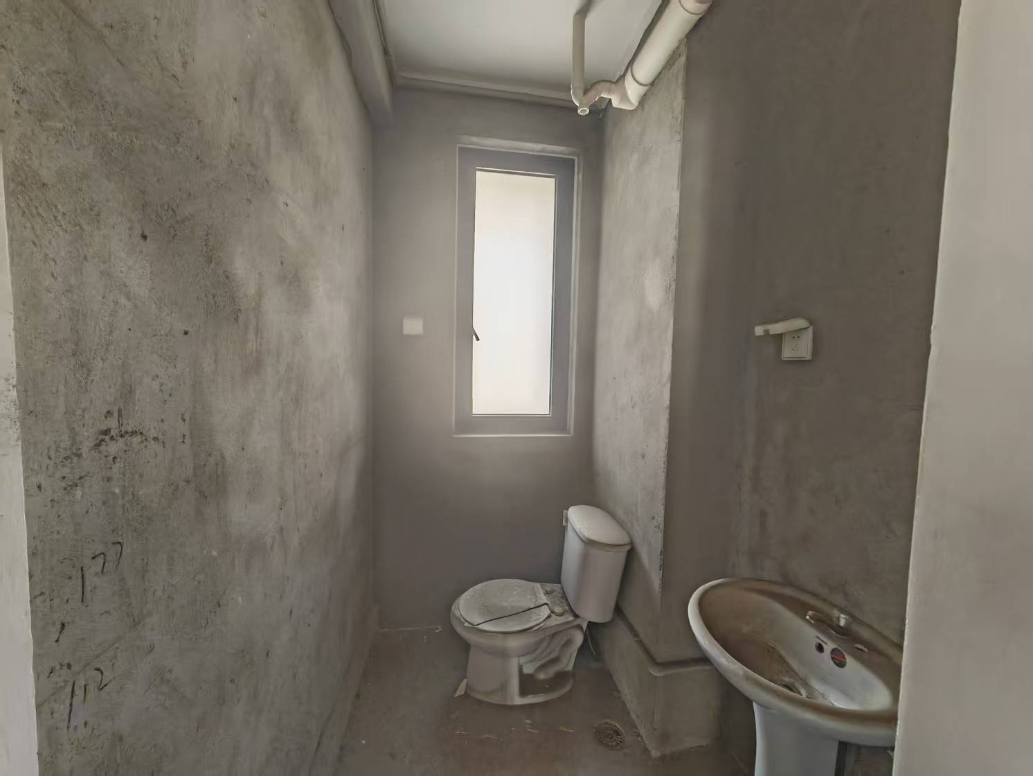 山水壹号 4室2厅2卫 235m&sup2;