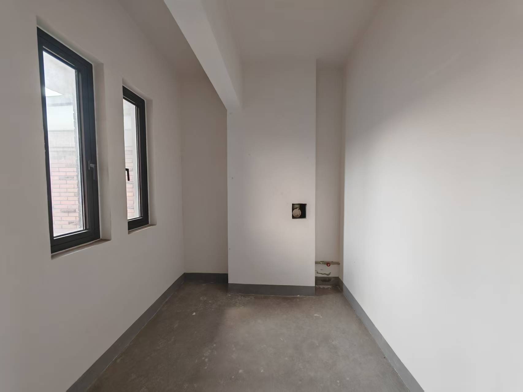 山水壹号 4室2厅2卫 235m&sup2;