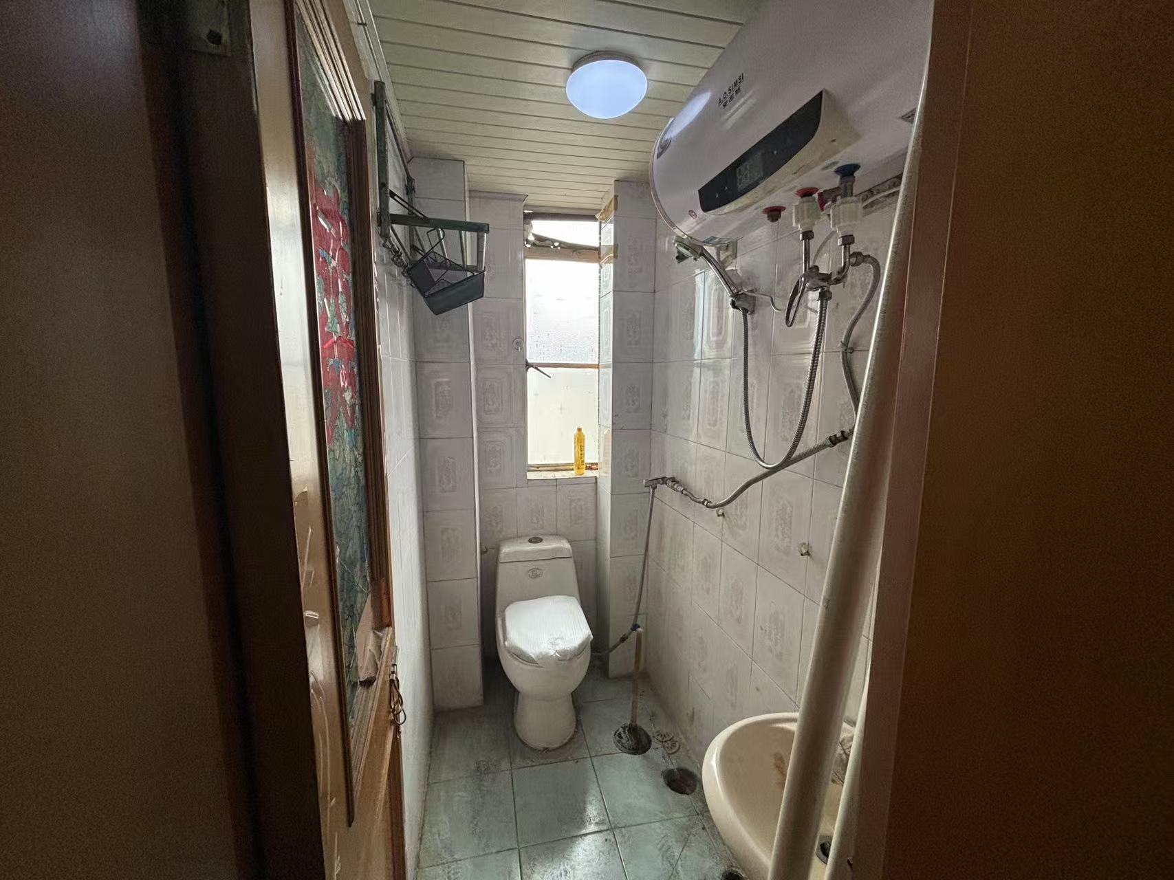 易家桥新村 2室1厅1卫 61.5m&sup2;