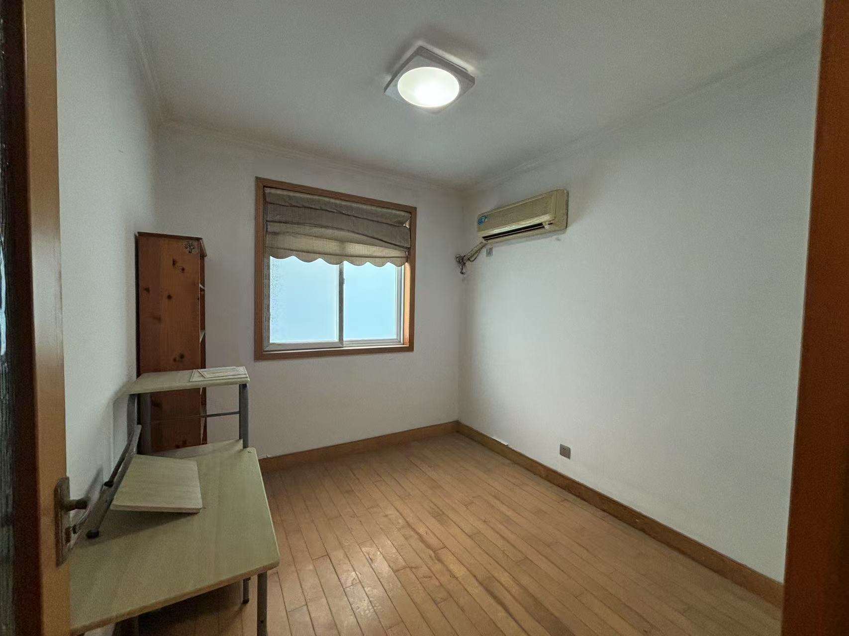 天安花园 3室2厅2卫 143.00m&sup2;