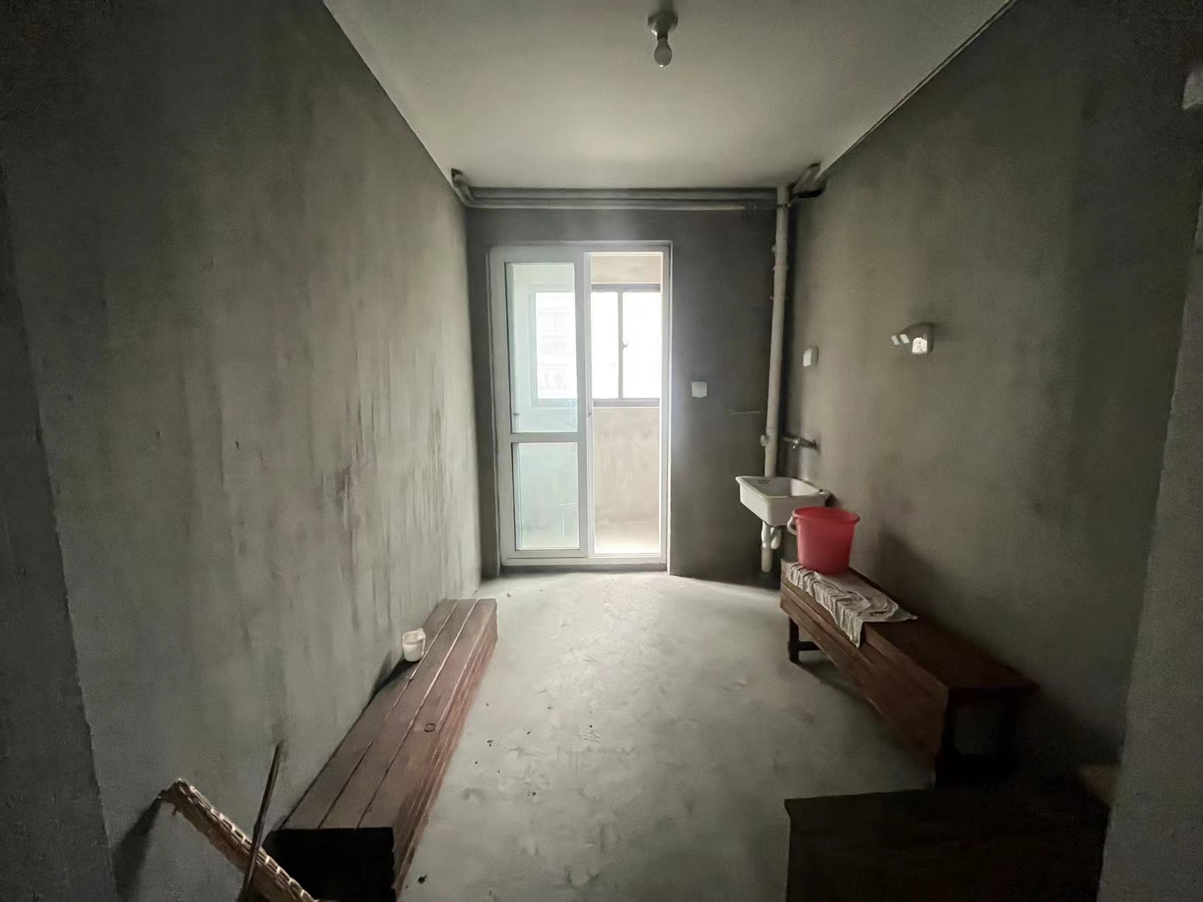 新城新苑 3室2厅1卫 116.00m&sup2;
