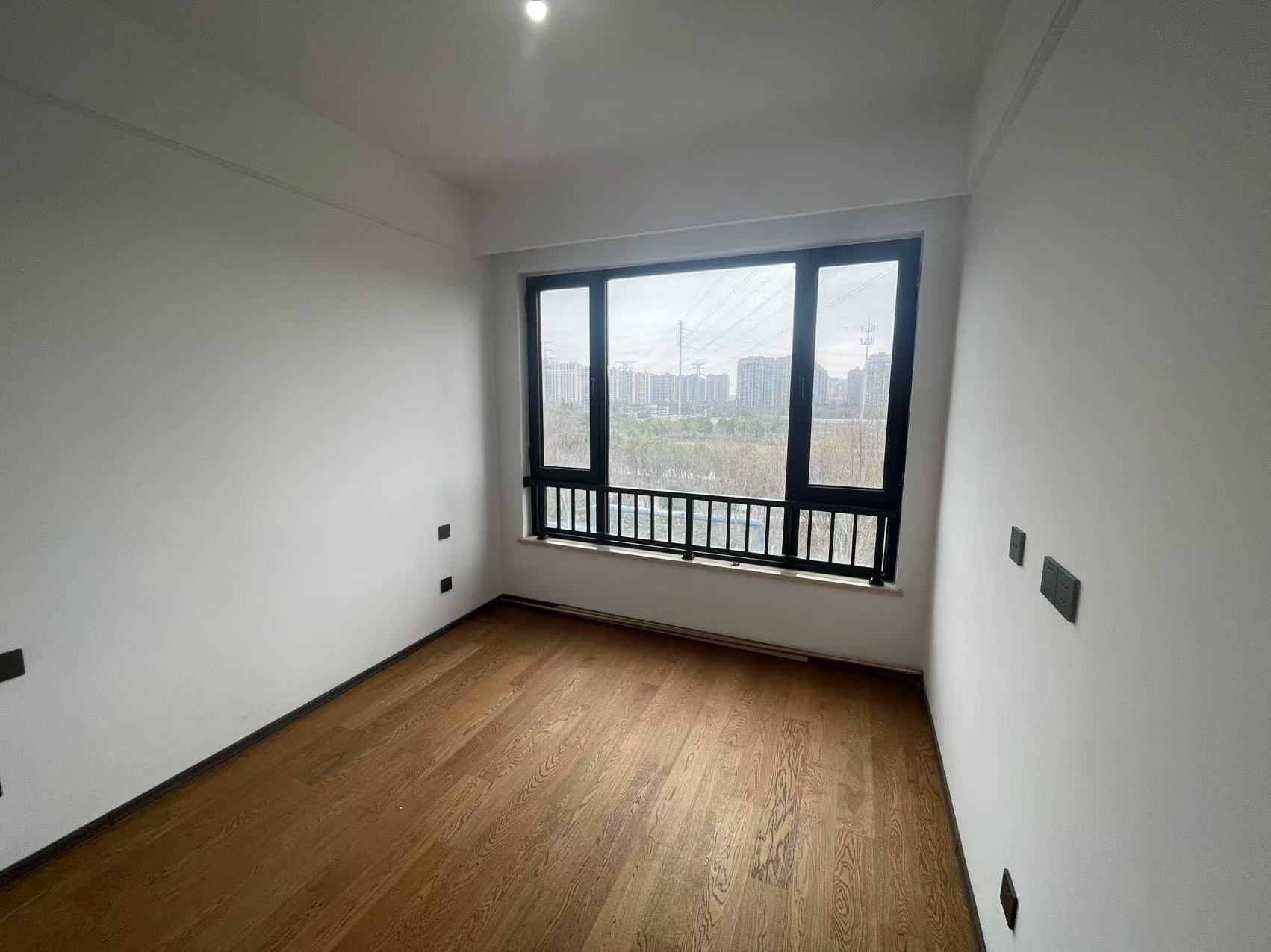 春风南岸西园 3室2厅2卫 121.96m&sup2;