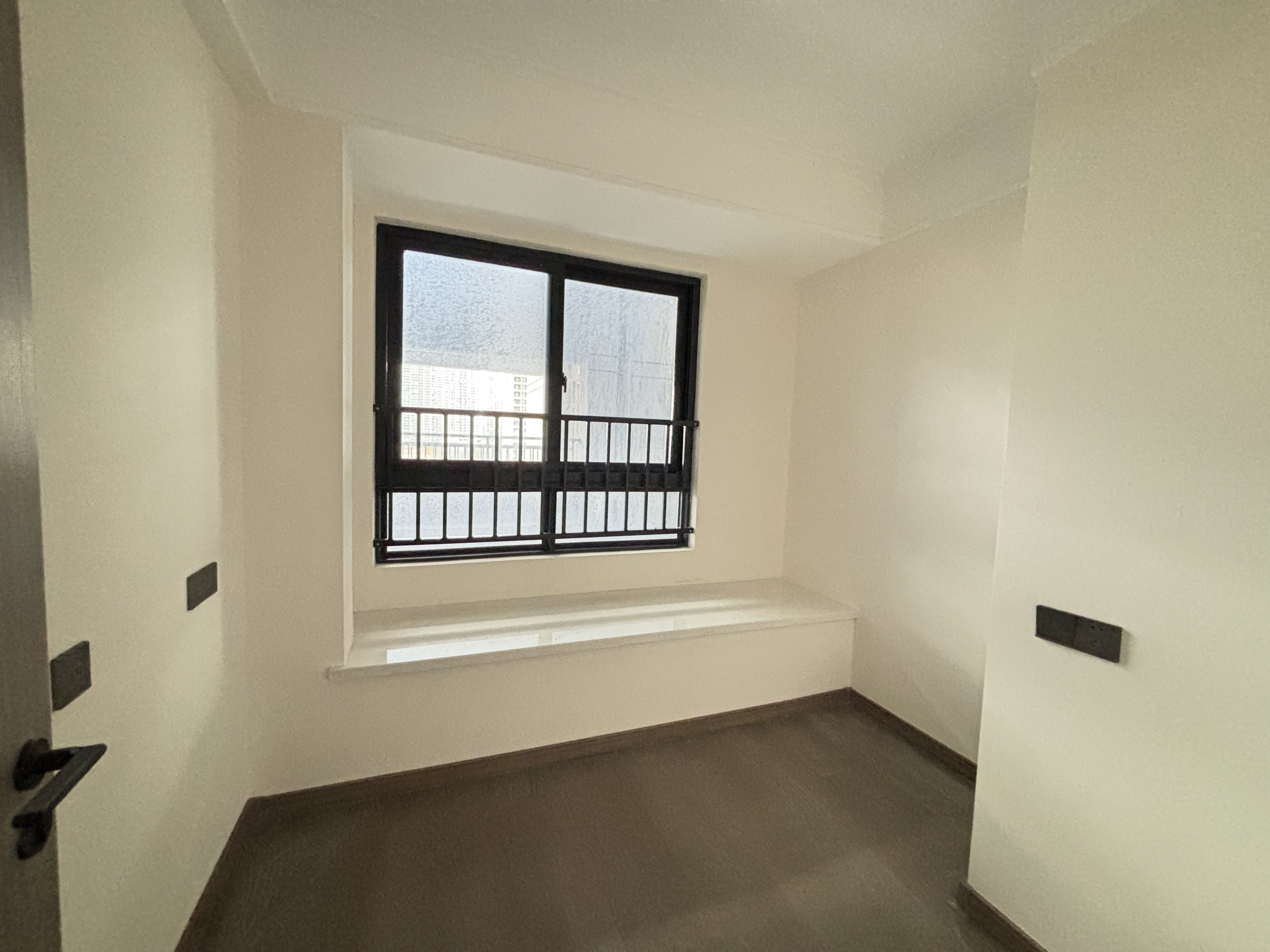 万科未来之光 3室2厅1卫 93m²