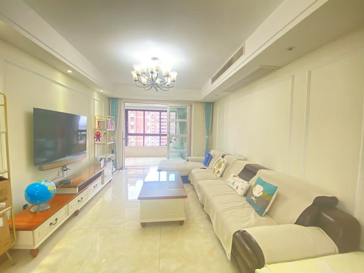 万濠星城 4室2厅2卫 143m²