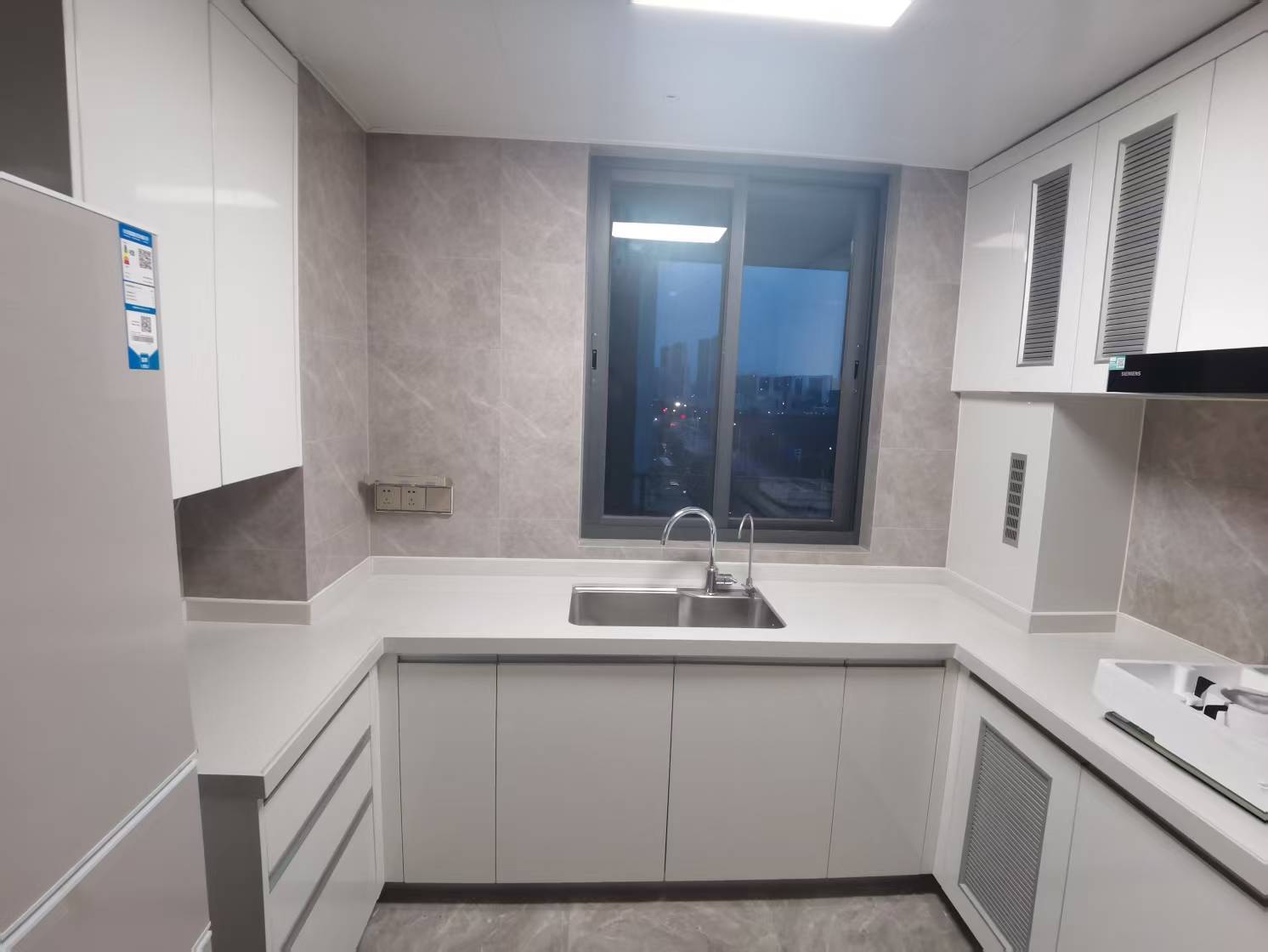 北纬31度 3室2厅2卫 118m²