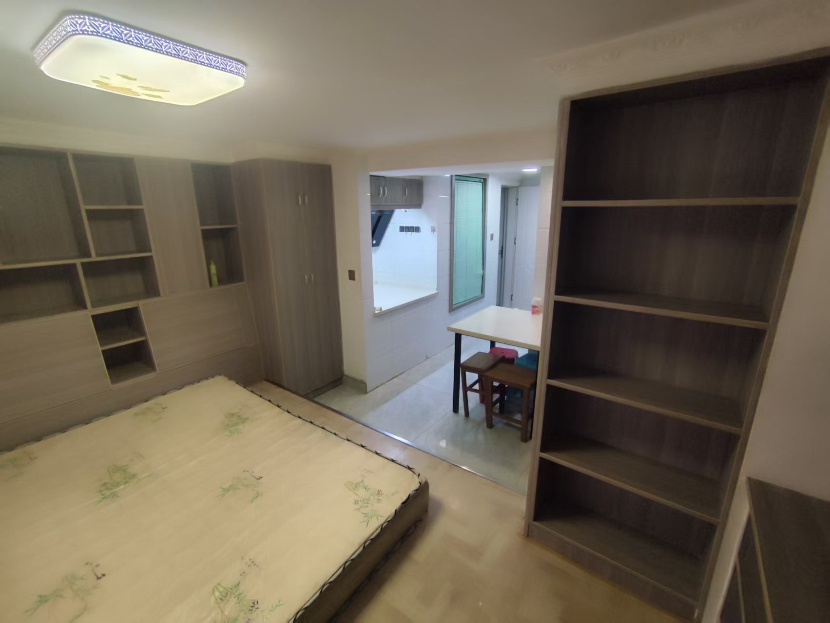 唐人公寓 1室1厅1卫 26m²