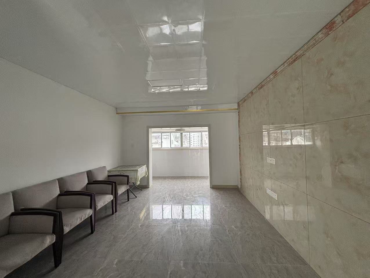 盆架桥花苑 2室2厅1卫 130m&sup2;