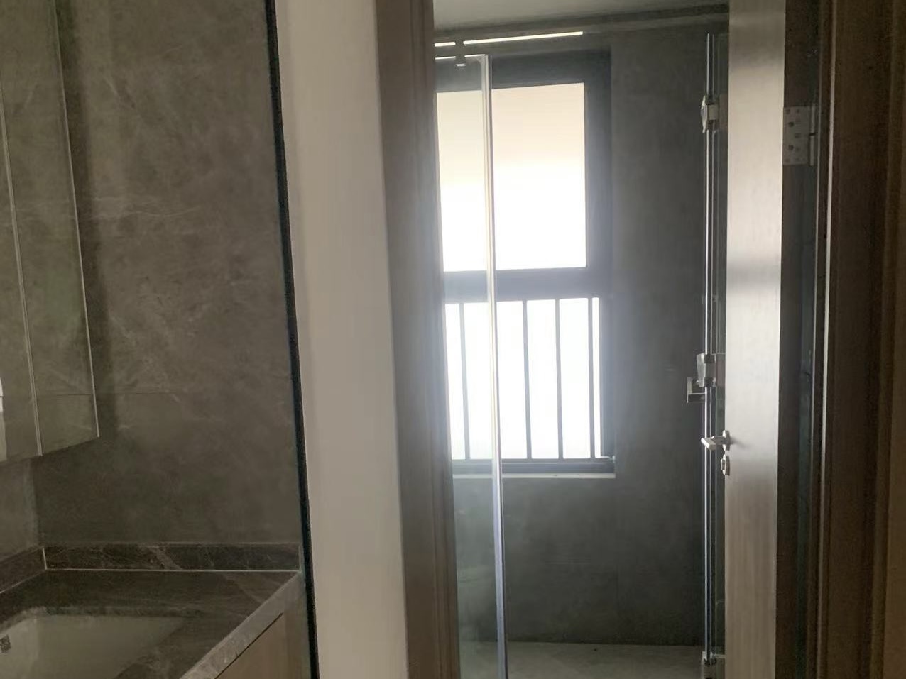 华禧铭苑 3室2厅1卫 98m&sup2;