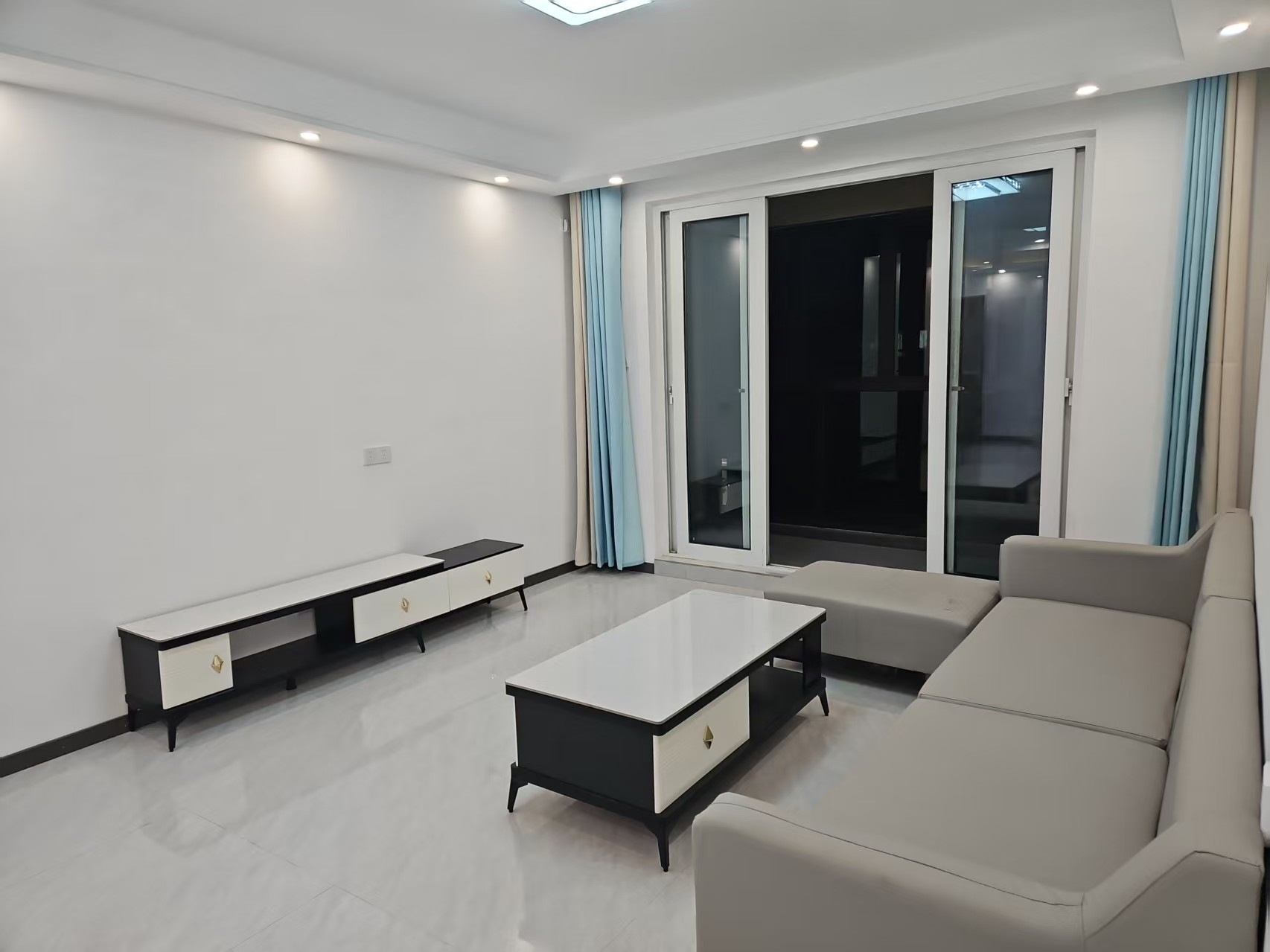 景瑞御府 3室2厅2卫 120m²