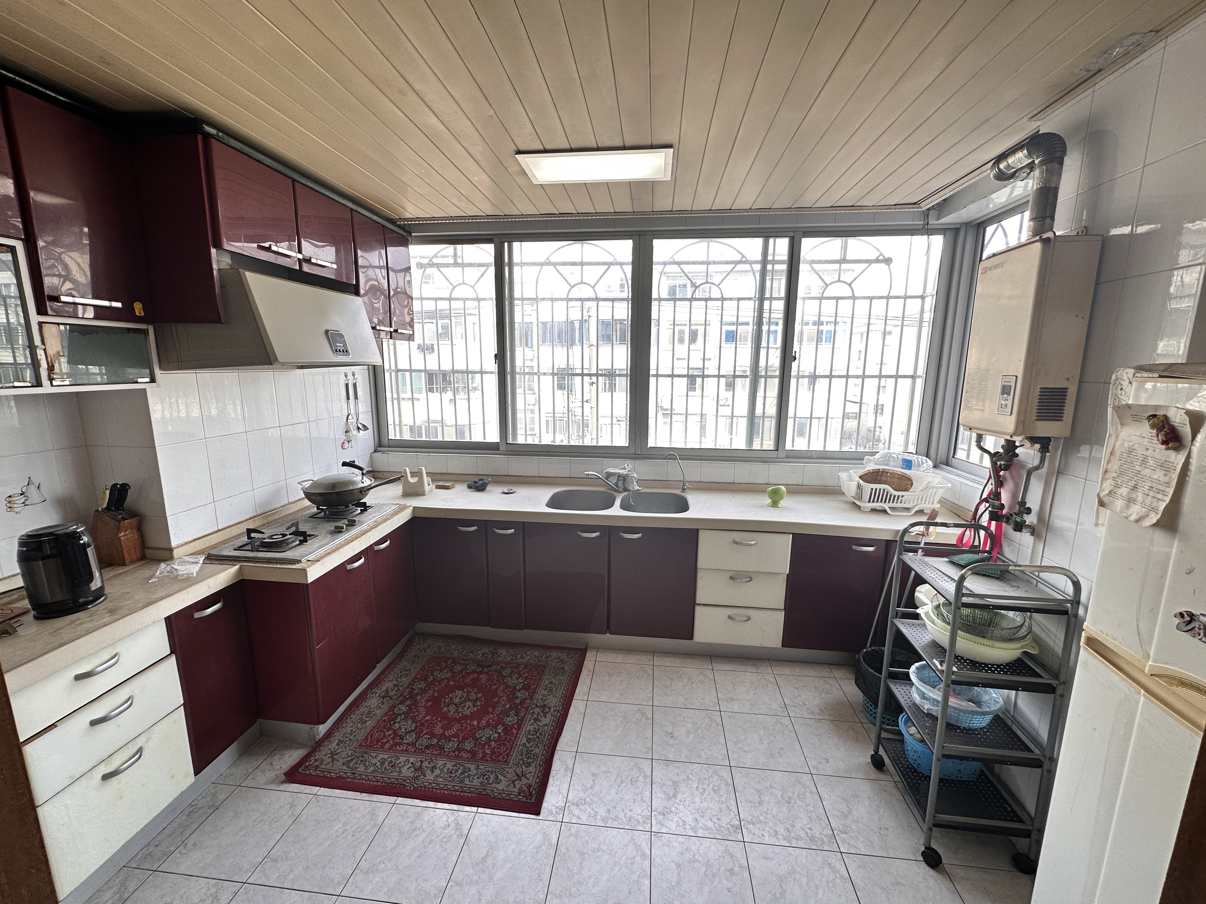 新海通花园 3室2厅2卫 150m²